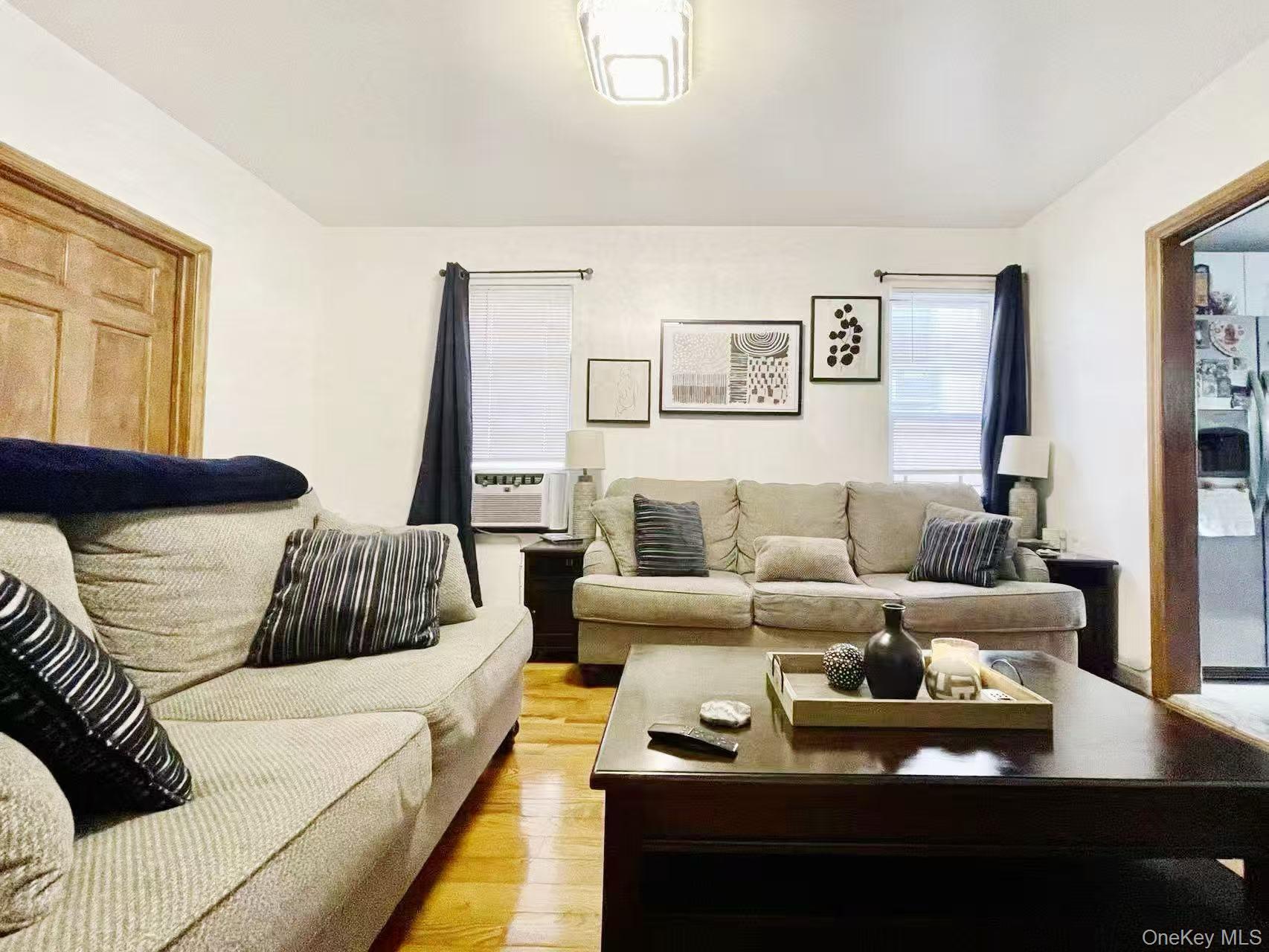 Single Family Mulford Avenue Bronx, NY 10461, MLS-1052845-4