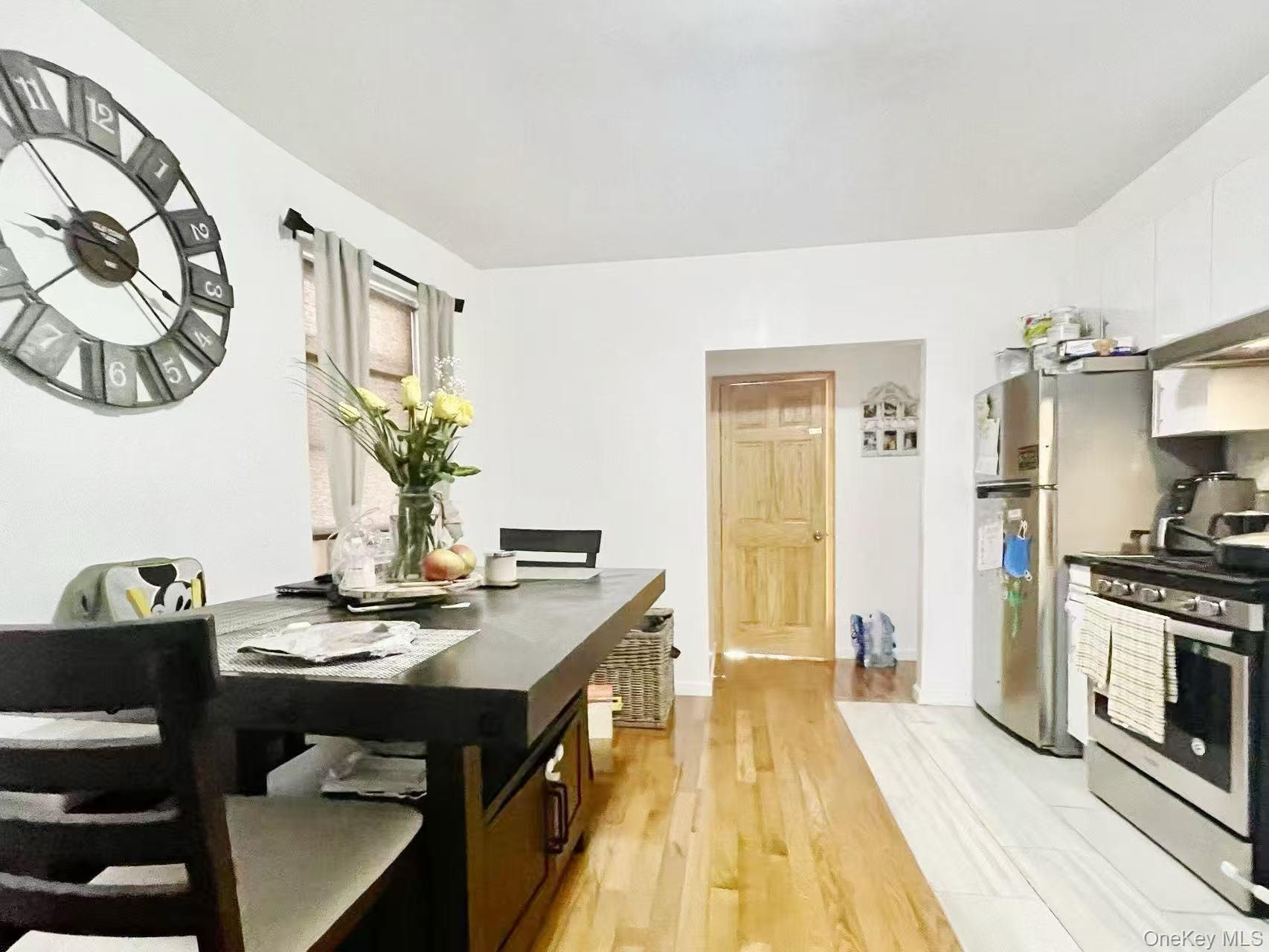 Single Family Mulford Avenue Bronx, NY 10461, MLS-1052845-5