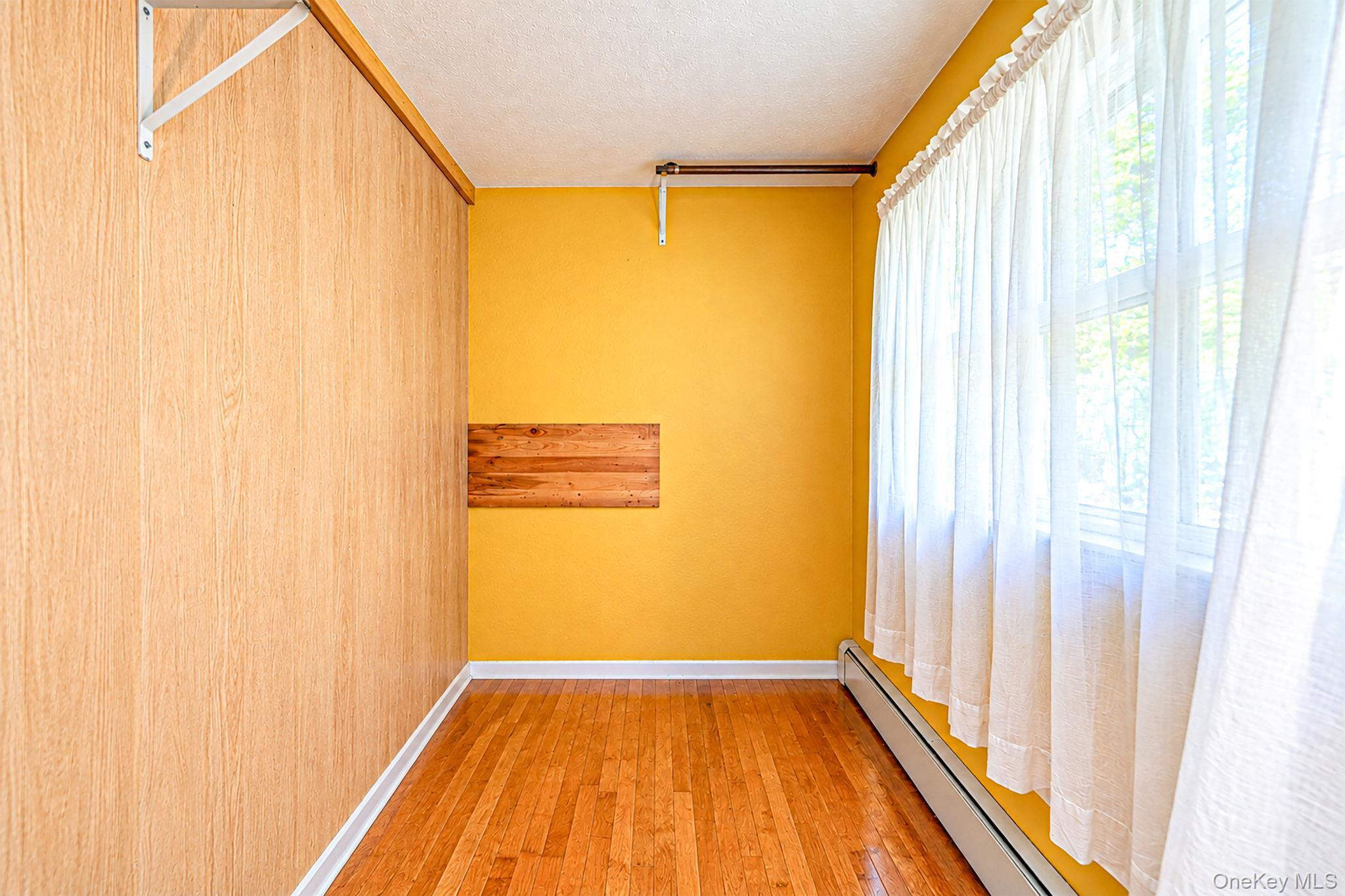 Single Family Huntington Crossway Suffolk County, NY 11932, MLS-1052856-13