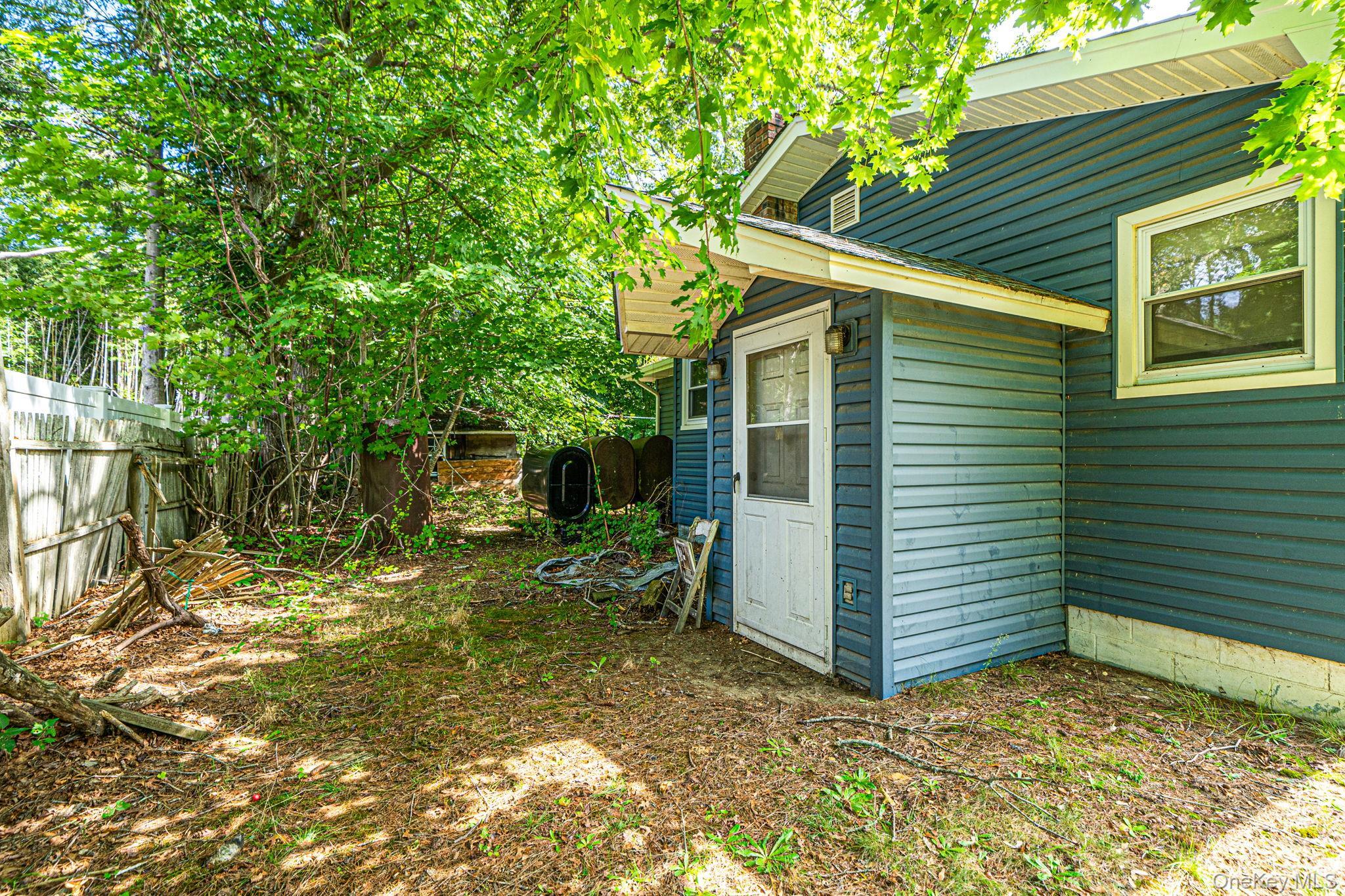 Single Family Huntington Crossway Suffolk County, NY 11932, MLS-1052856-7