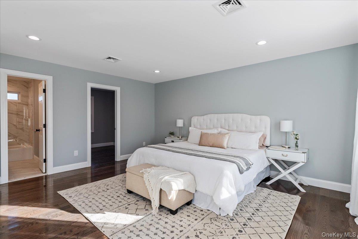 Single Family Stuyvesant Avenue Suffolk County, NY 11950, MLS-1052859-9