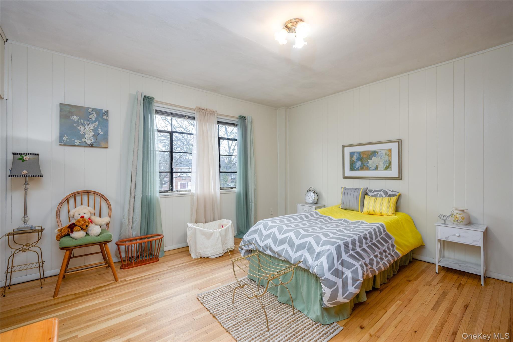 Single Family Pitman Avenue  Bronx, NY 10466, MLS-1052864-16