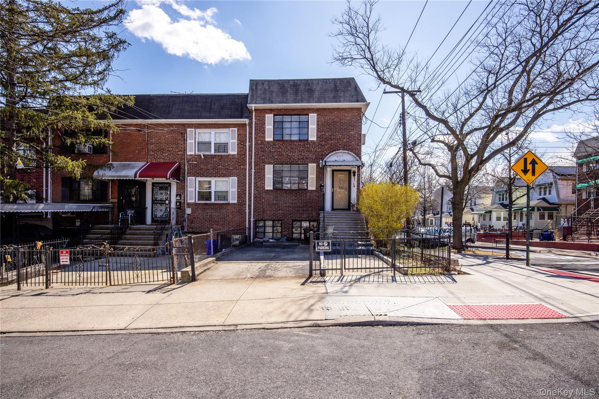 Single Family Pitman Avenue  Bronx, NY 10466, MLS-1052864-2