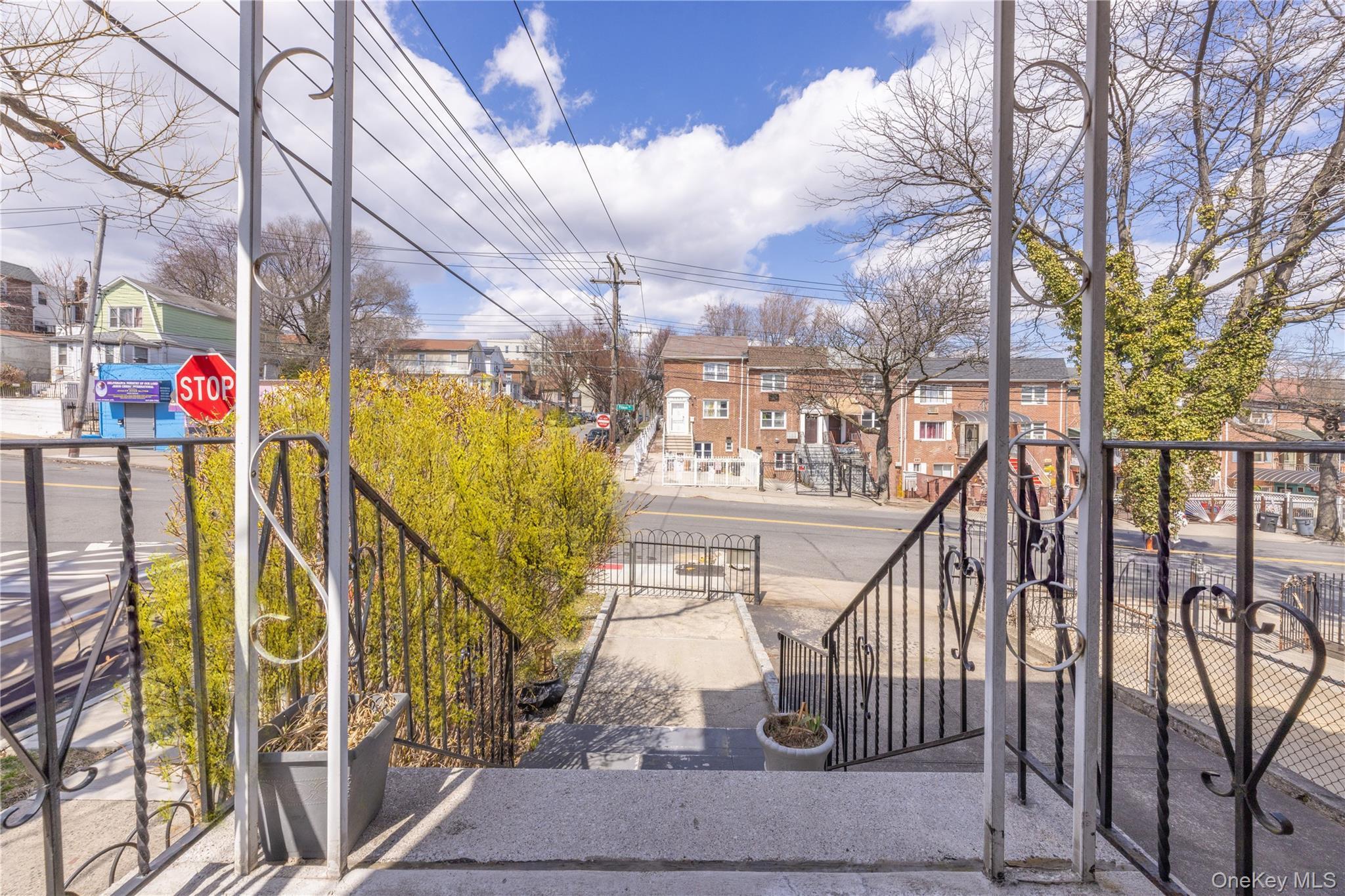 Single Family Pitman Avenue  Bronx, NY 10466, MLS-1052864-26