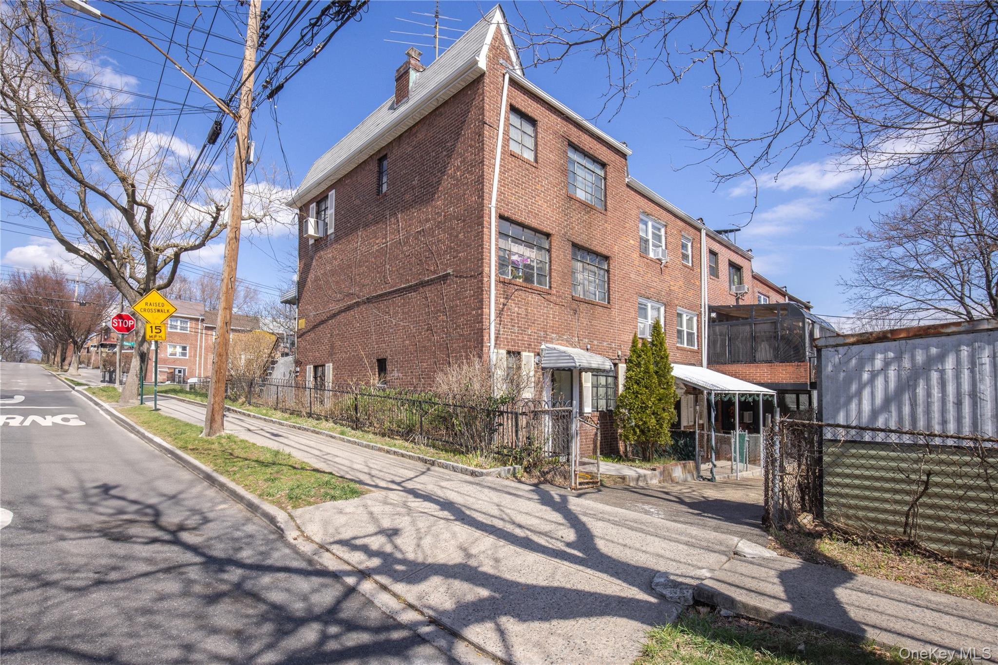 Single Family Pitman Avenue  Bronx, NY 10466, MLS-1052864-27