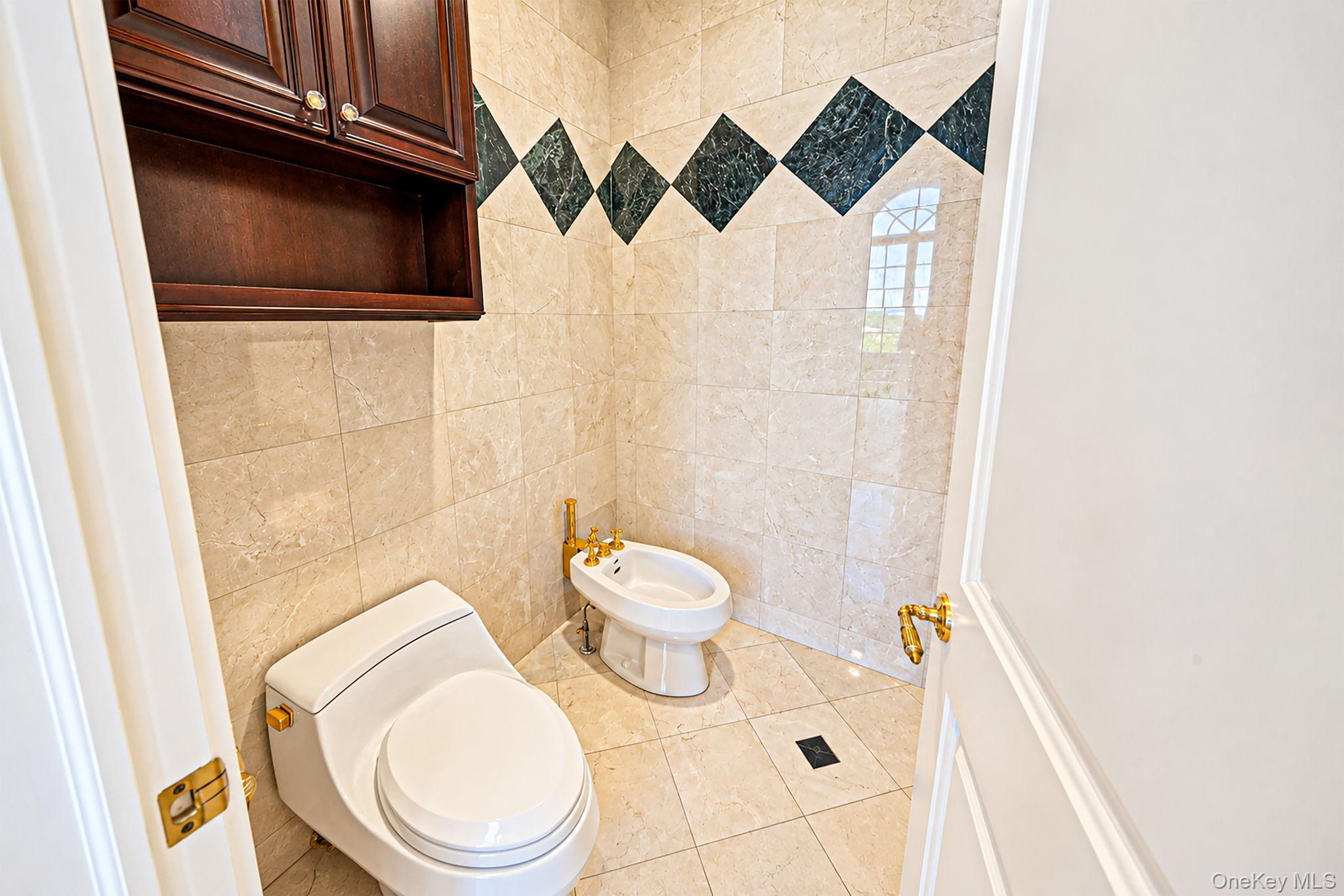 Single Family Cobblestone Court  Suffolk County, NY 11721, MLS-1052877-26
