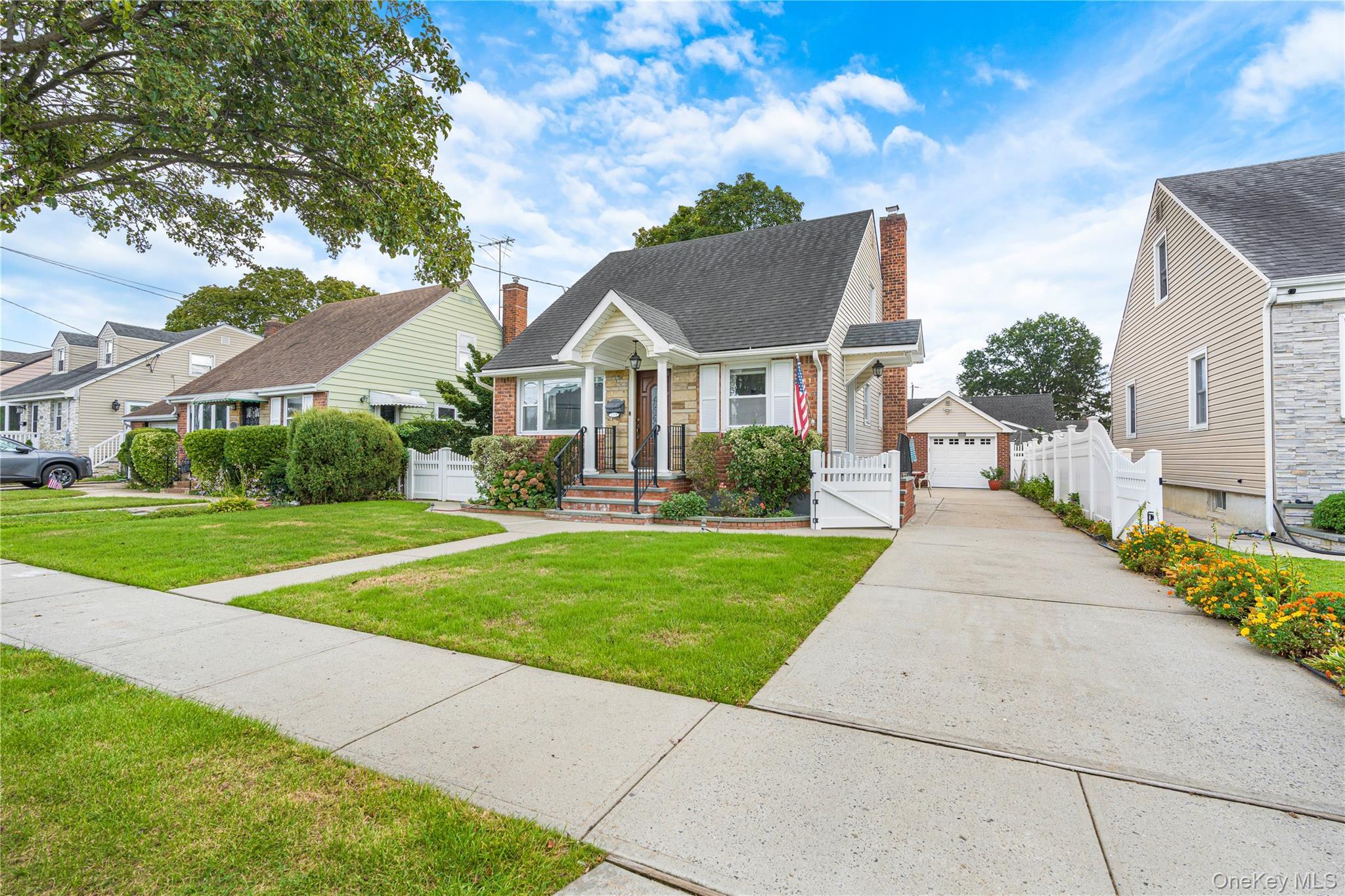 Single Family Raff Avenue Nassau County, NY 11501, MLS-1052920-2