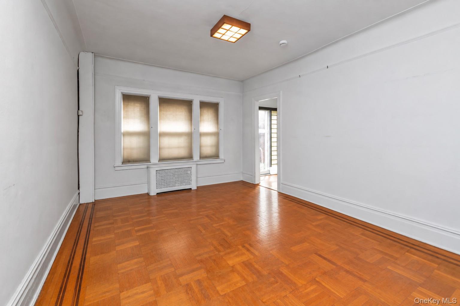 Single Family 74th Street  Queens, NY 11372, MLS-1052947-4