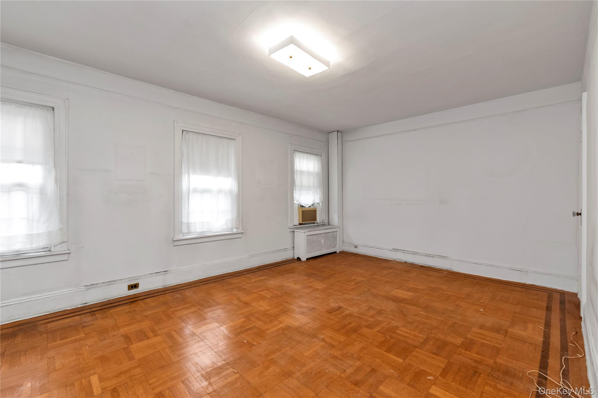 Single Family 74th Street  Queens, NY 11372, MLS-1052947-7