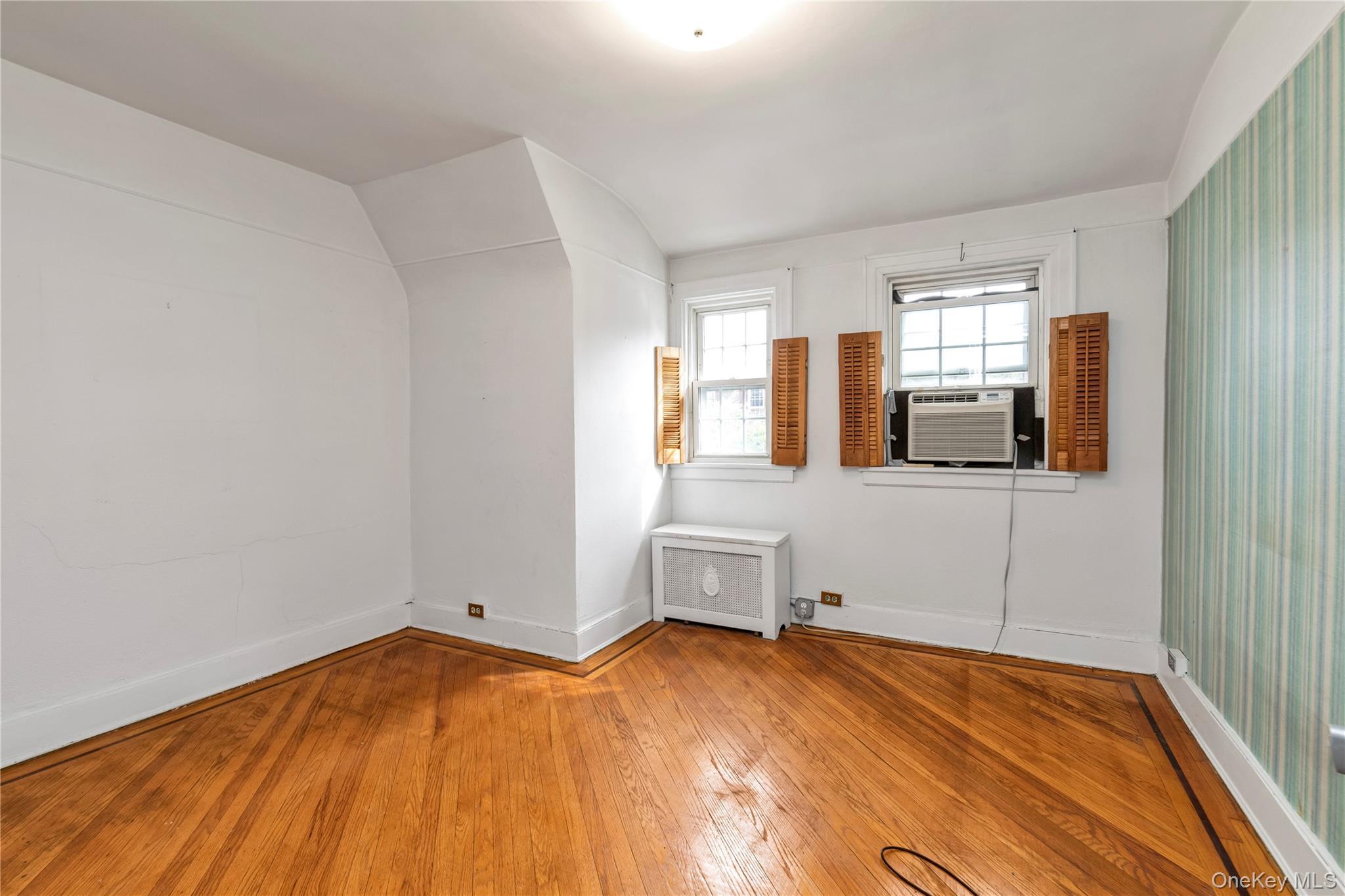 Single Family 74th Street  Queens, NY 11372, MLS-1052947-9