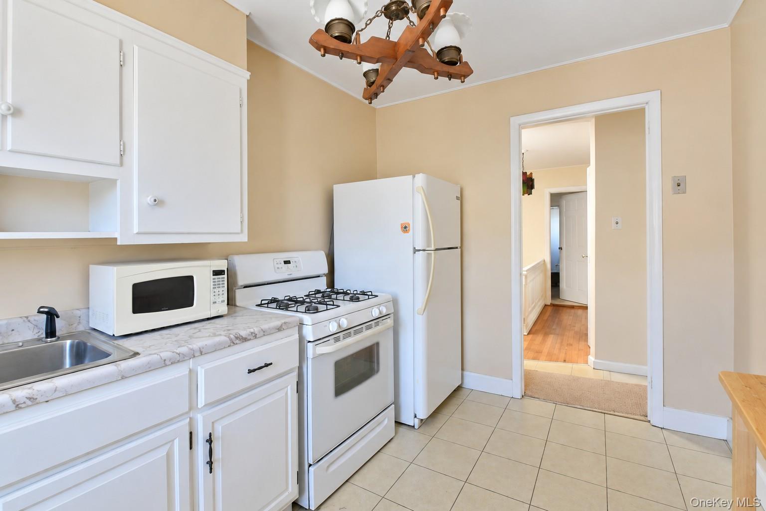 Single Family 49th Street Queens, NY 11103, MLS-1052950-5