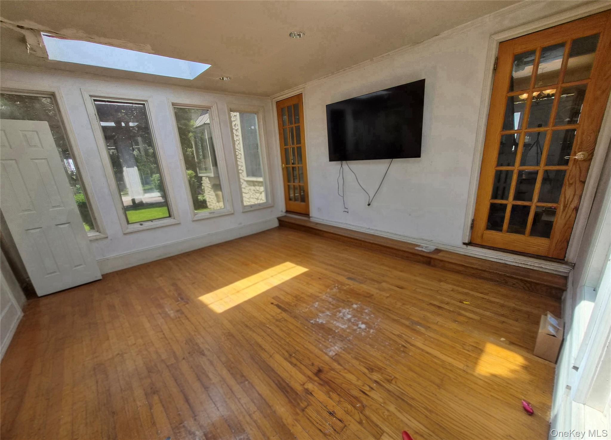 Single Family 110th Road Queens, NY 11412, MLS-1052954-16