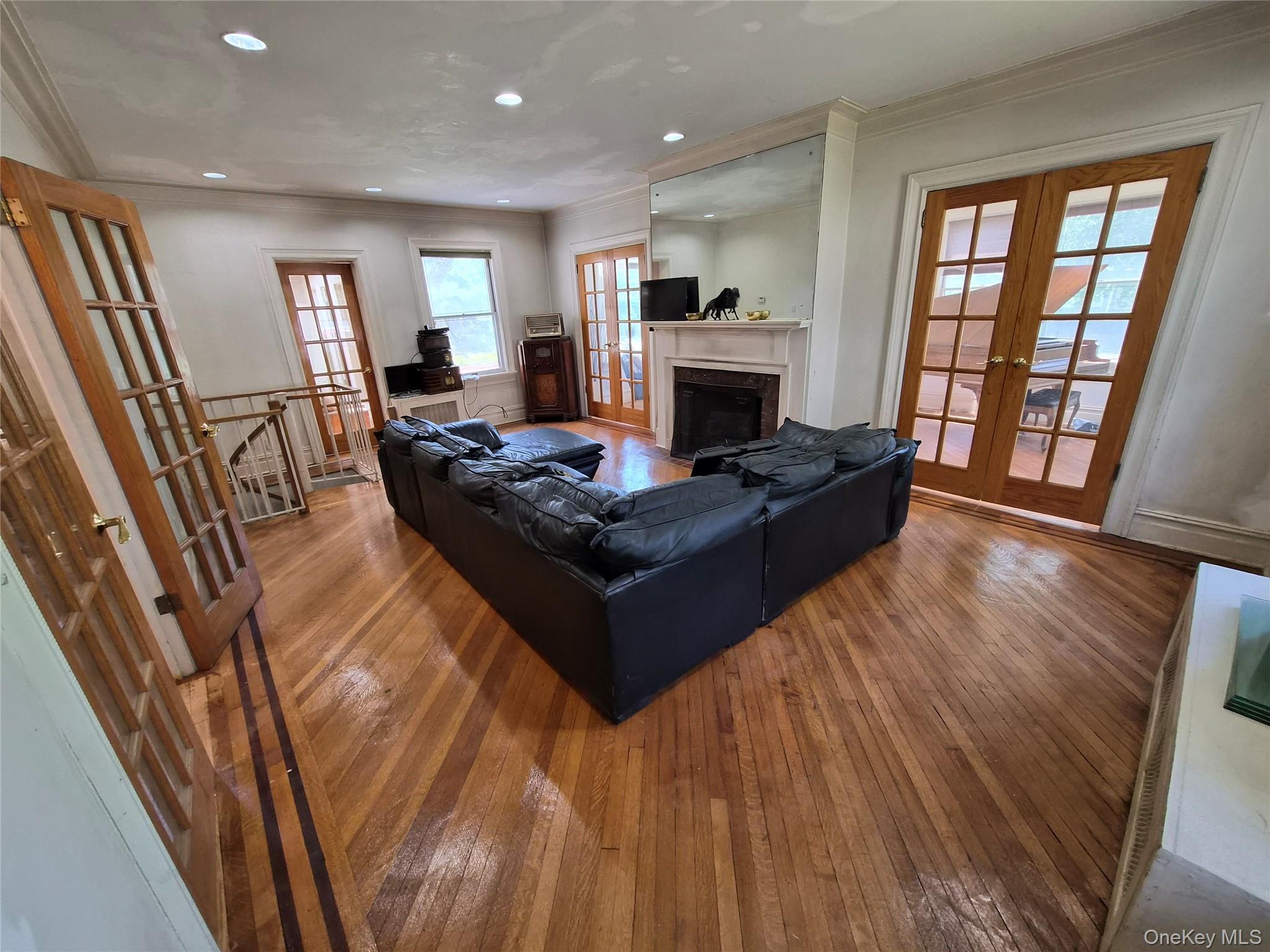 Single Family 110th Road Queens, NY 11412, MLS-1052954-7