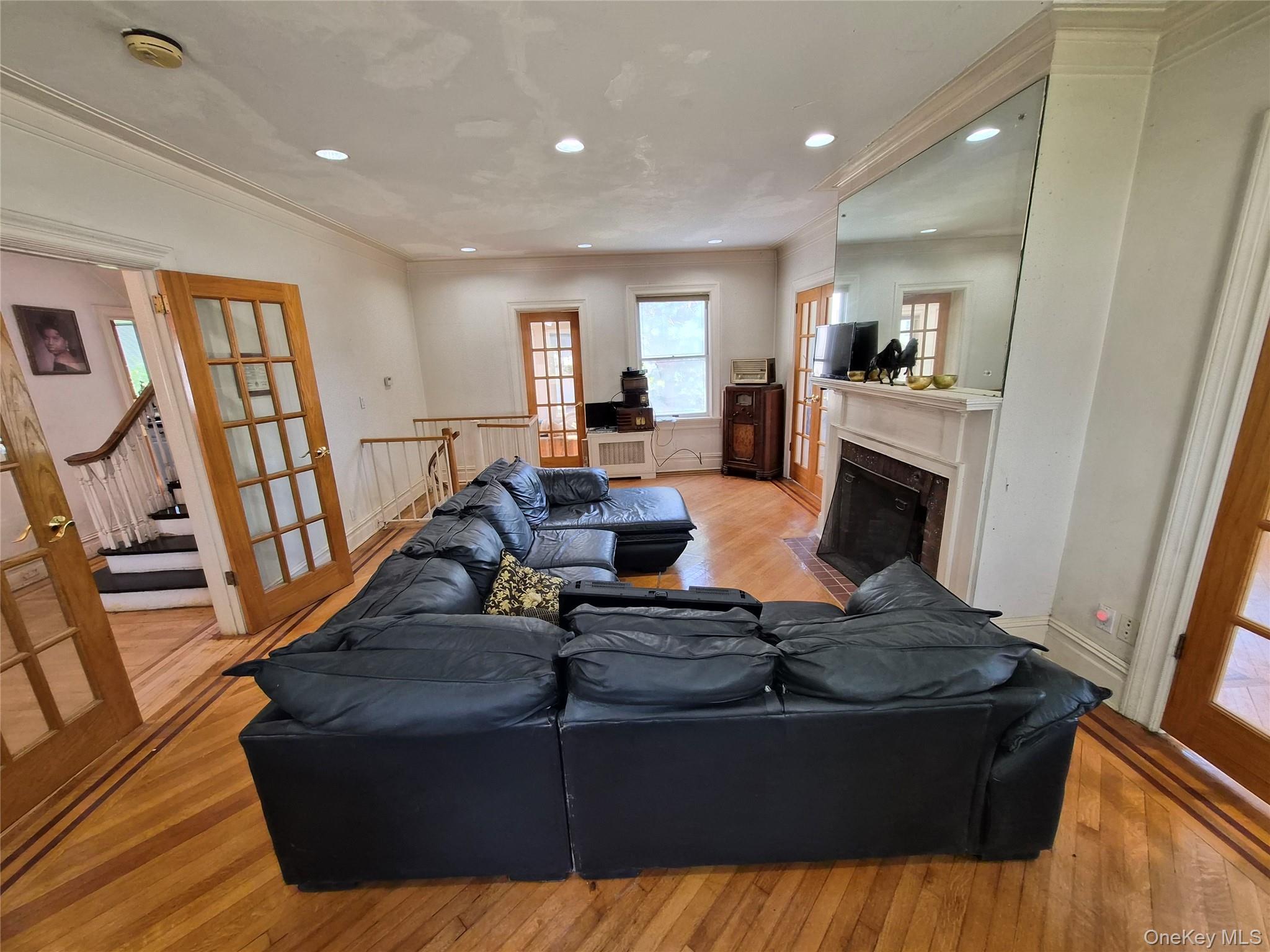 Single Family 110th Road Queens, NY 11412, MLS-1052954-8