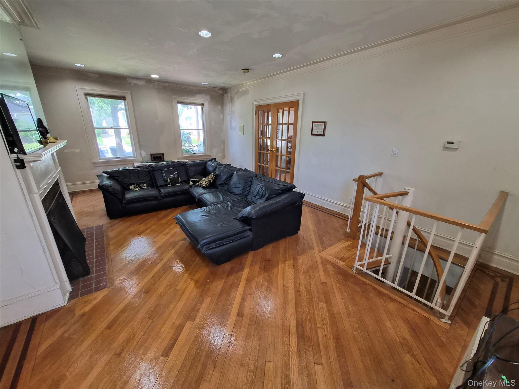 Single Family 110th Road Queens, NY 11412, MLS-1052954-9