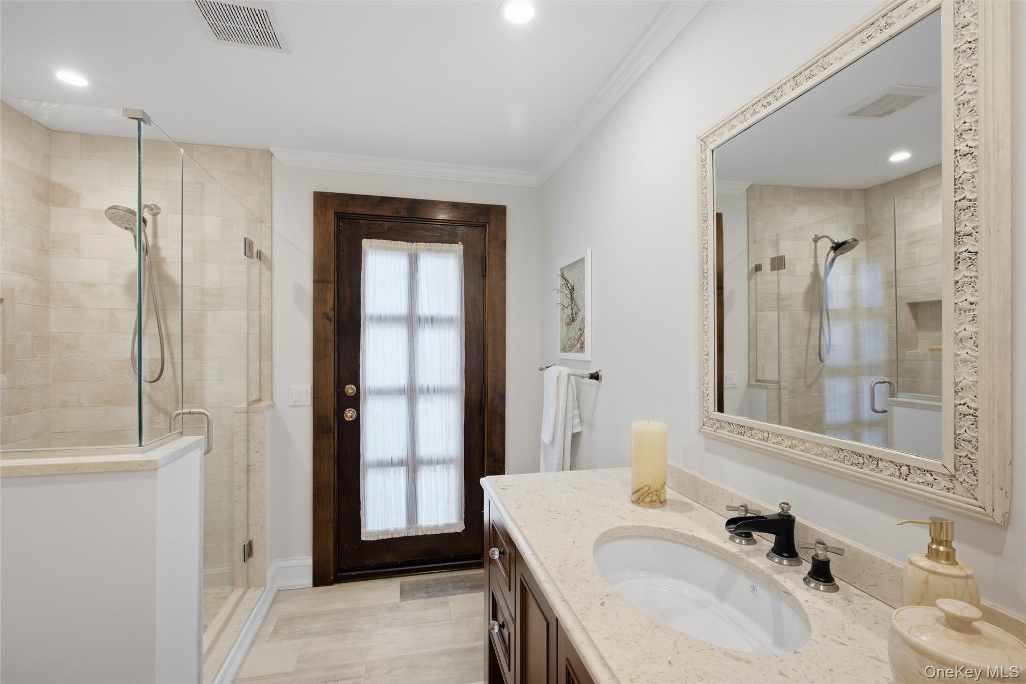 Single Family Evans Lane  Suffolk County, NY 11733, MLS-1052962-17