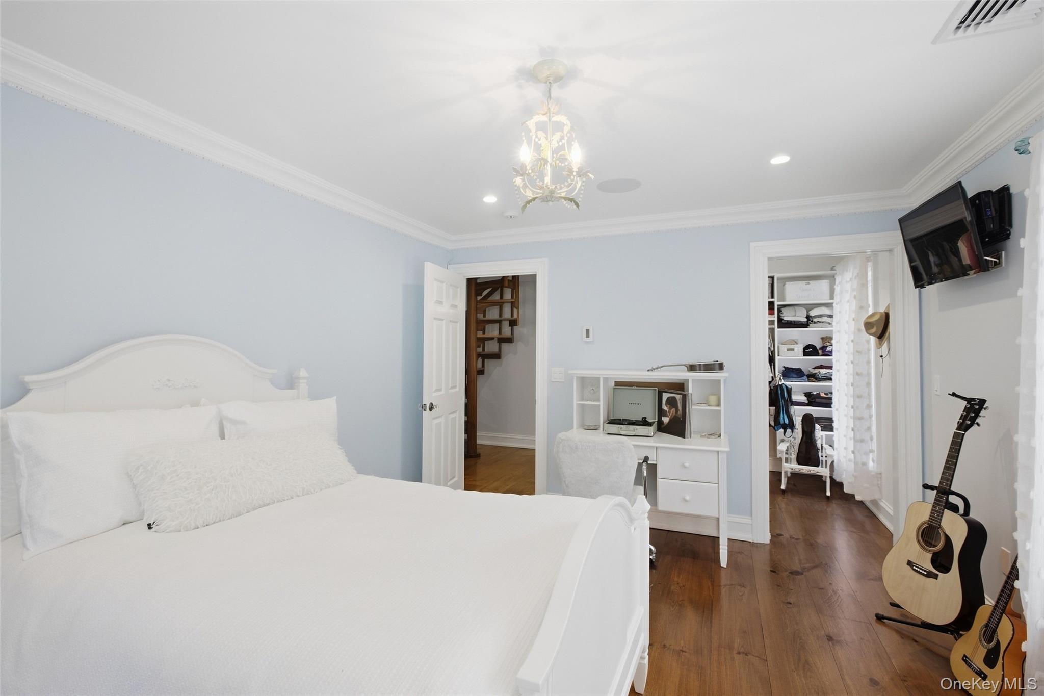 Single Family Evans Lane  Suffolk County, NY 11733, MLS-1052962-23