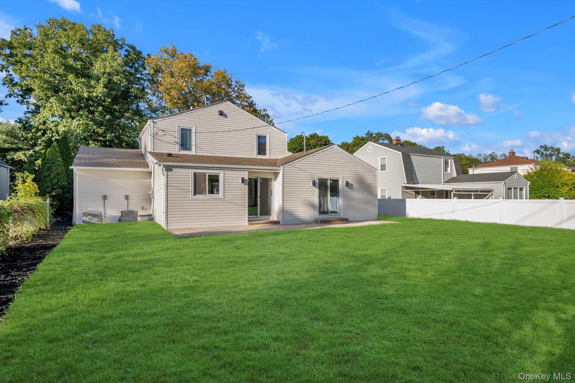 Single Family Peachtree Lane Nassau County, NY 11577, MLS-1052992-27