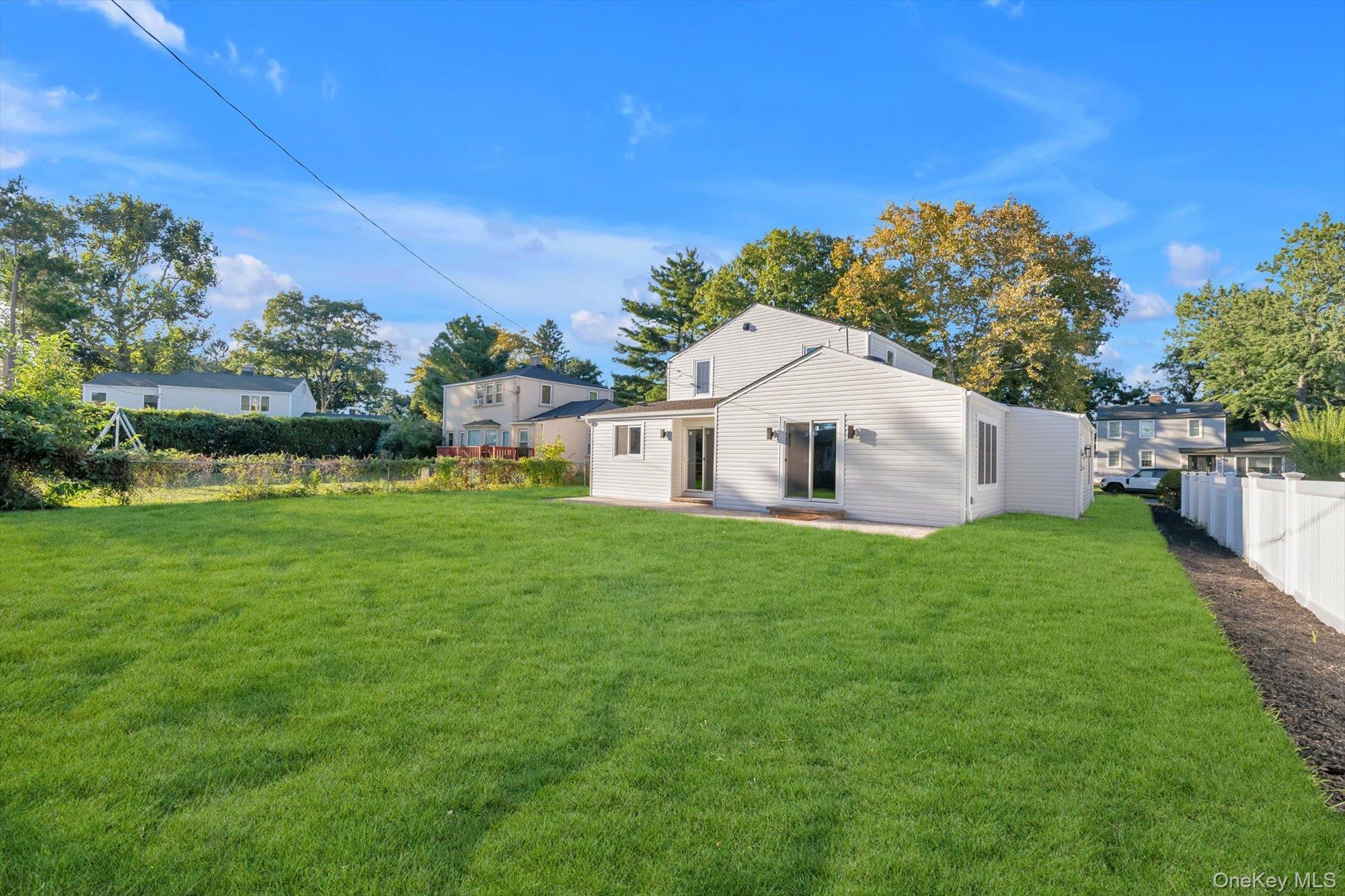 Single Family Peachtree Lane Nassau County, NY 11577, MLS-1052992-29