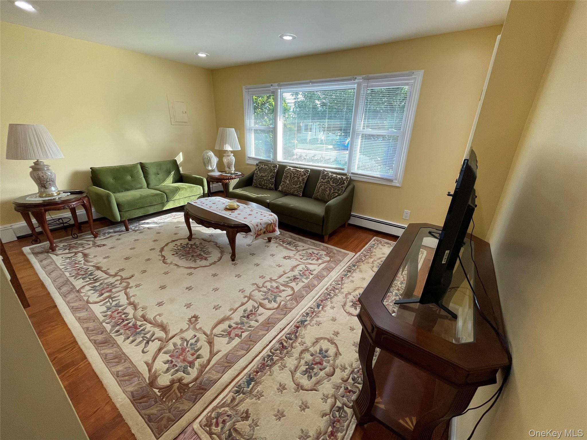 Single Family Denton Place  Suffolk County, NY 11735, MLS-1053000-10
