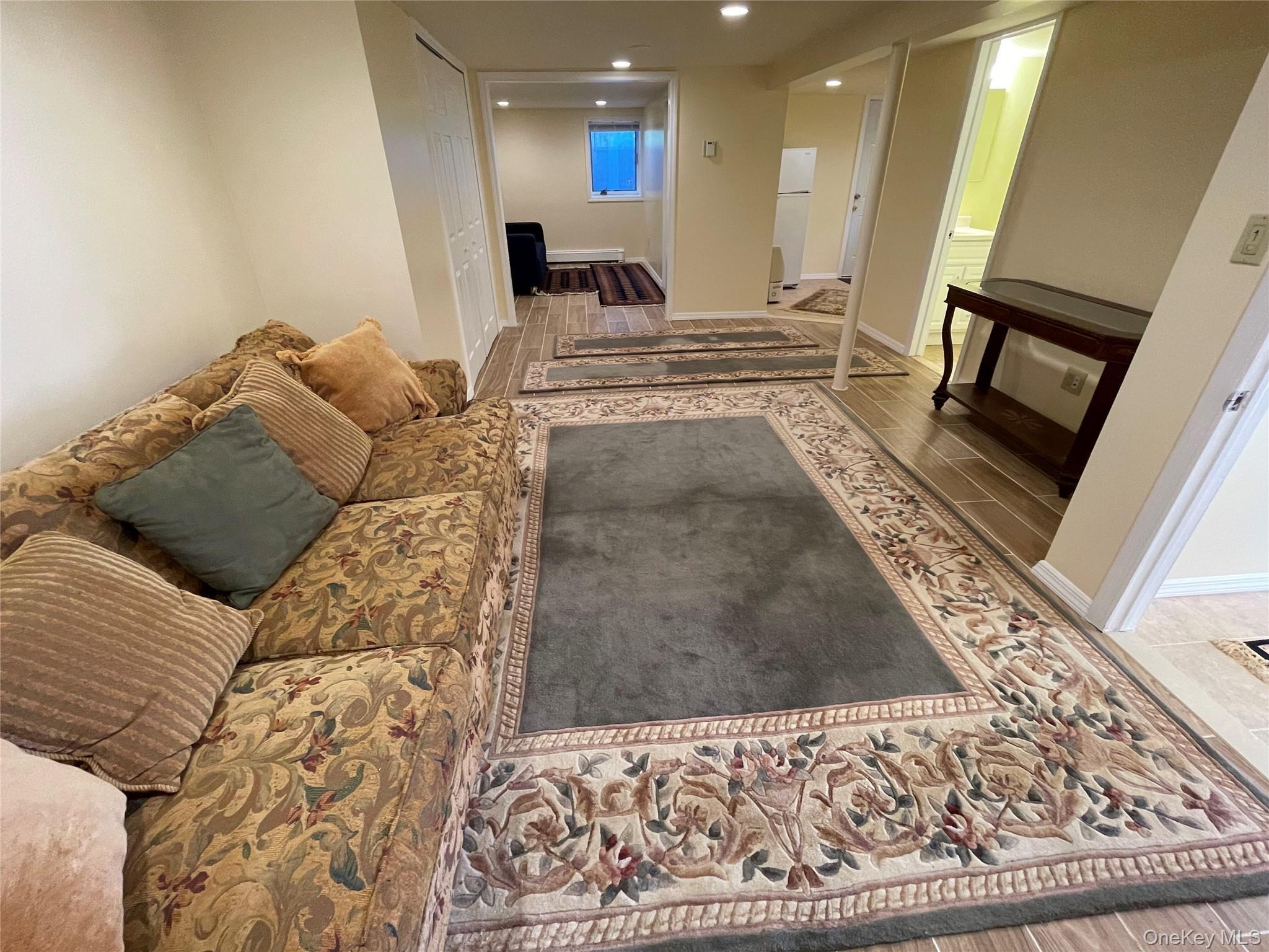 Single Family Denton Place  Suffolk County, NY 11735, MLS-1053000-26
