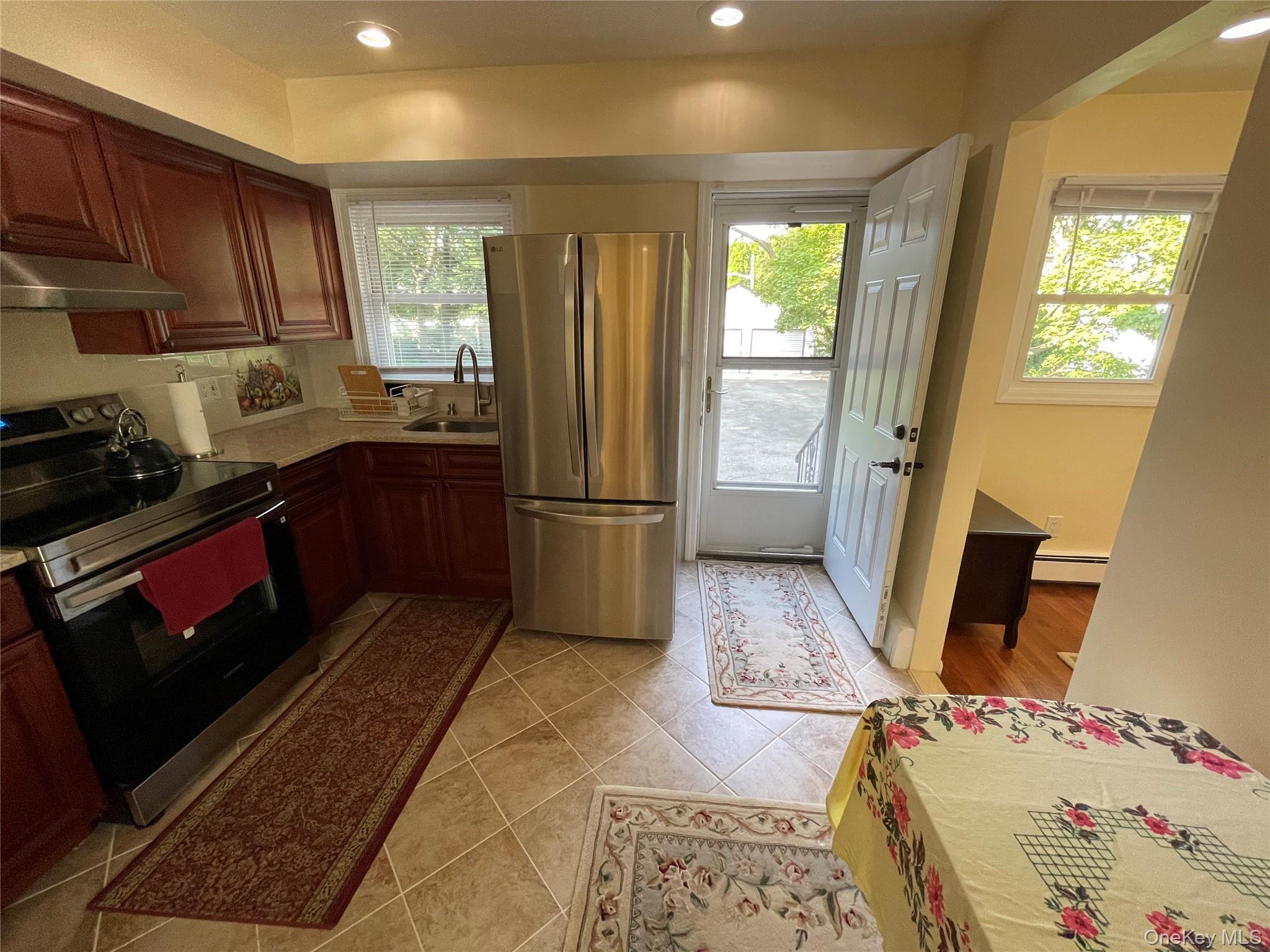 Single Family Denton Place  Suffolk County, NY 11735, MLS-1053000-4