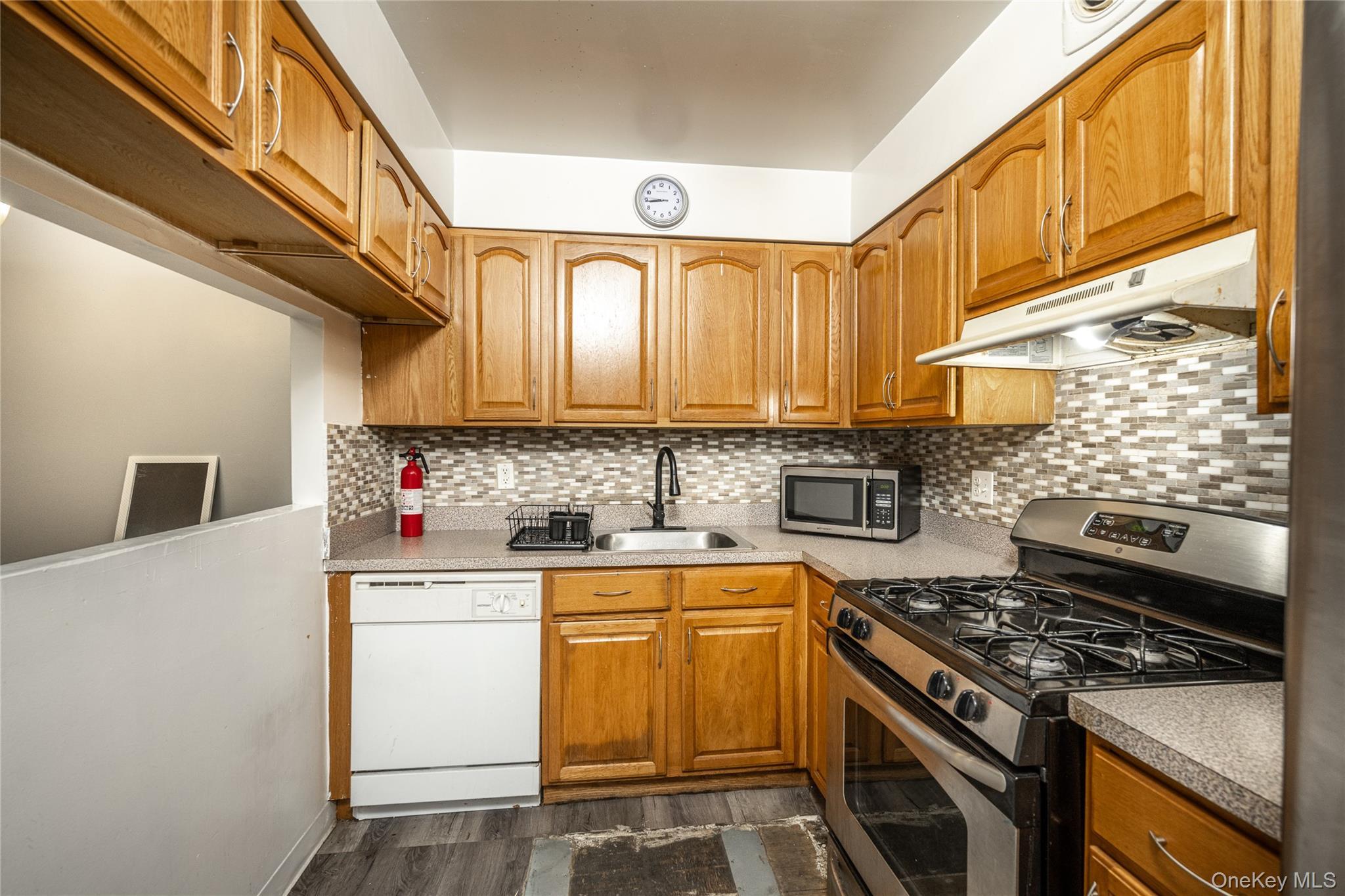 Single Family Union Avenue  Bronx, NY 10459, MLS-1053011-6