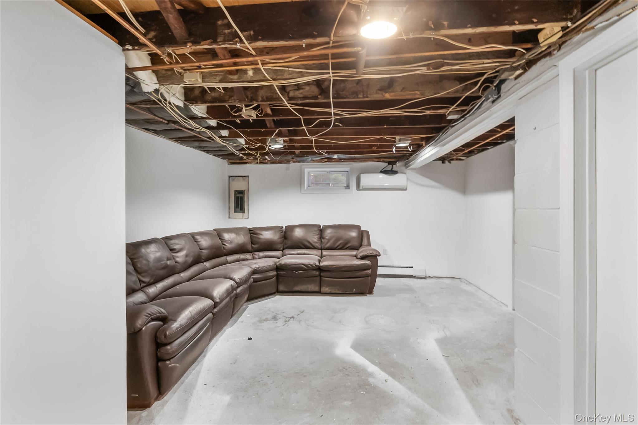 Single Family Beaverbrook Road Orange County, NY 12553, MLS-1053016-24