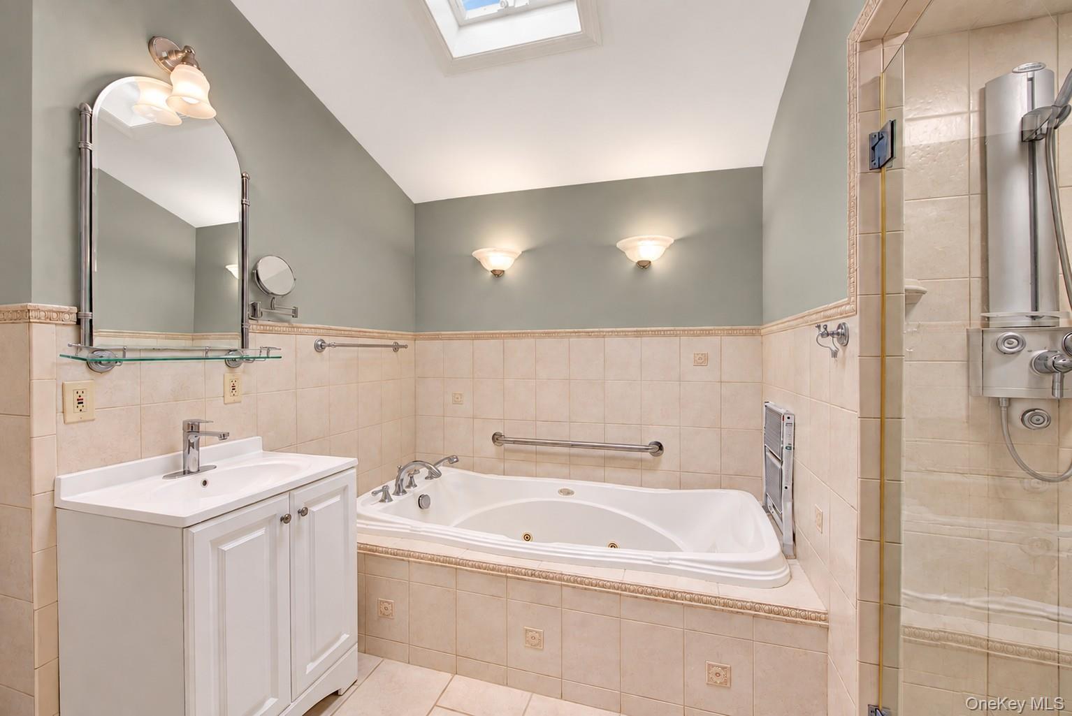Single Family 62nd Road Queens, NY 11367, MLS-1053024-20
