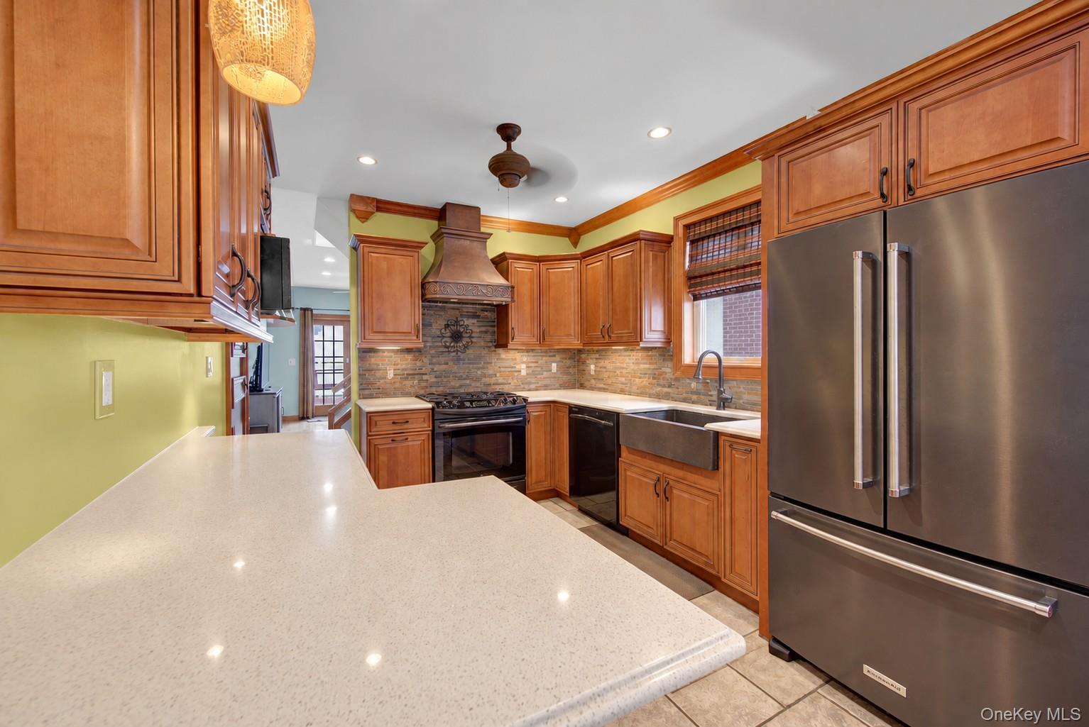 Single Family 62nd Road Queens, NY 11367, MLS-1053024-6
