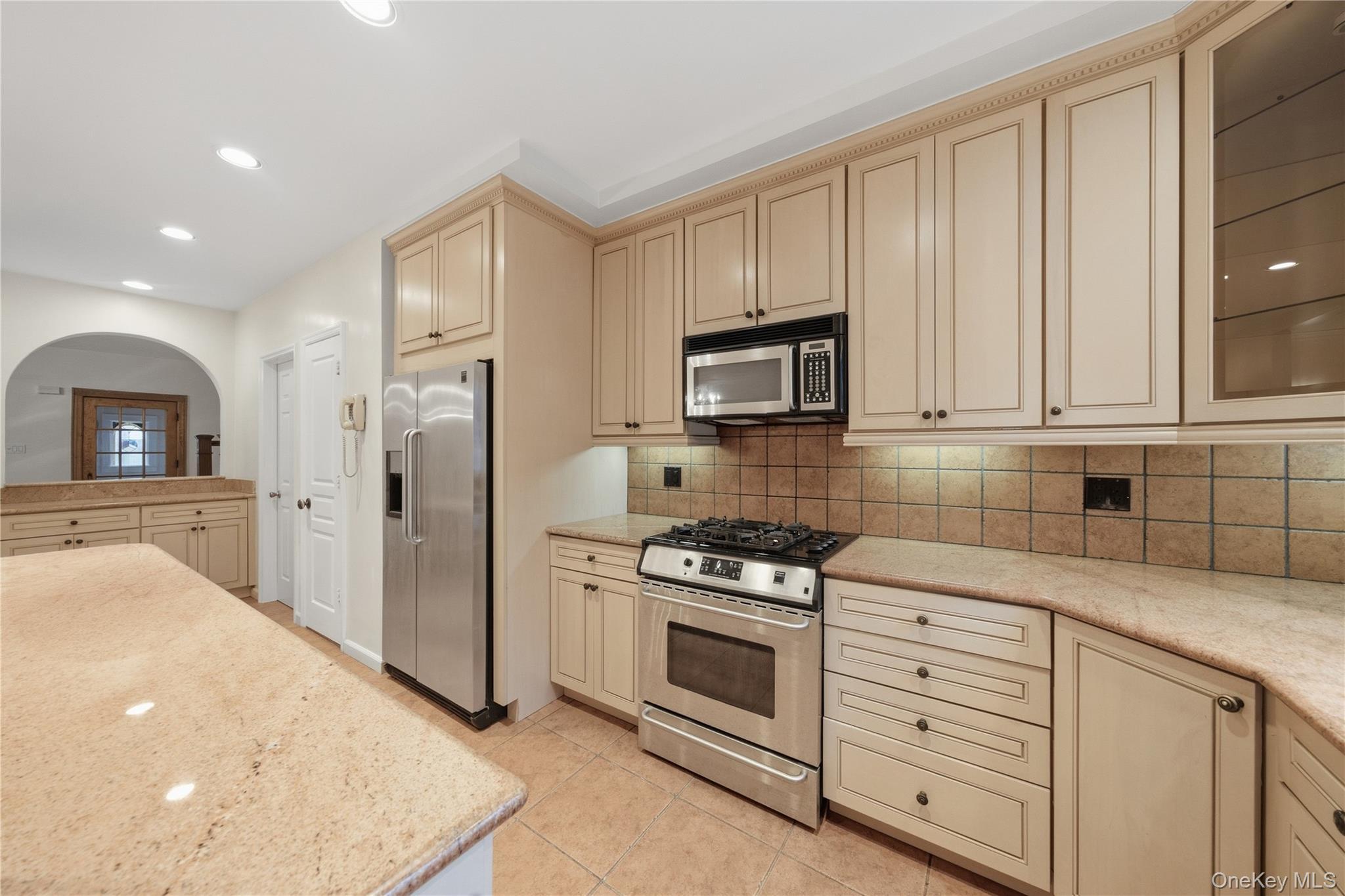 Single Family 82nd Place  Queens, NY 11379, MLS-1053042-7