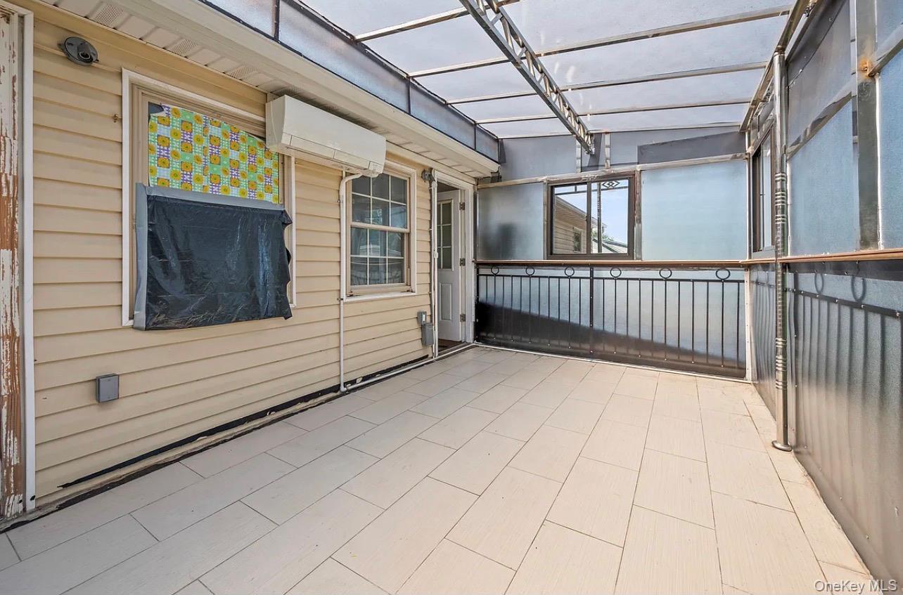 Single Family 153 Street  Queens, NY 11434, MLS-1053047-15