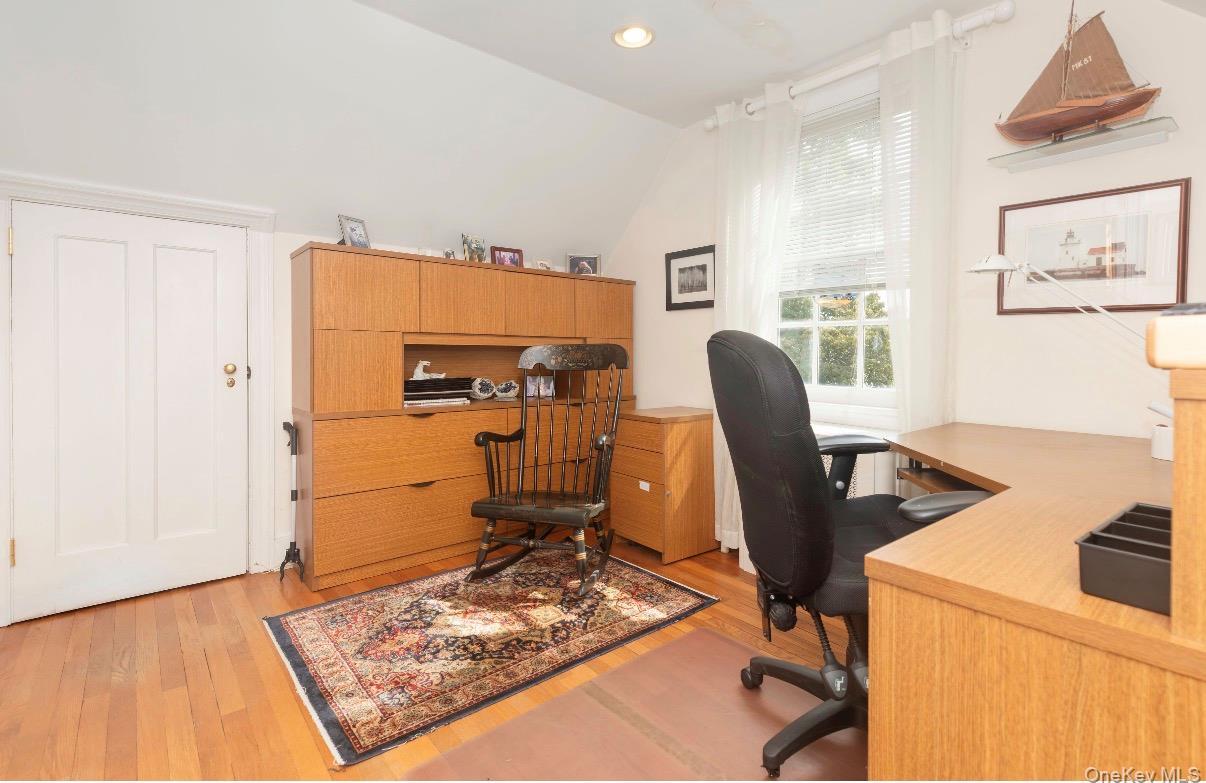 Single Family Pilot Street Bronx, NY 10464, MLS-1053057-21