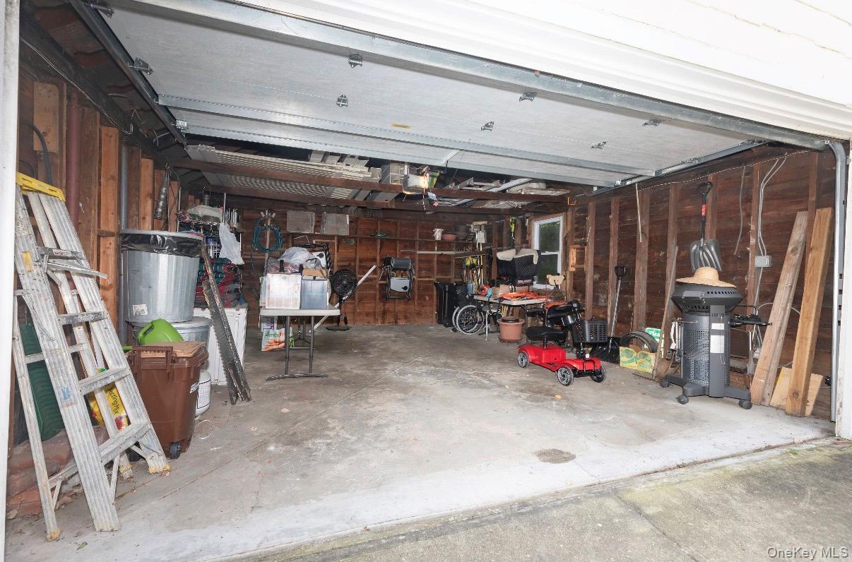 Single Family Pilot Street Bronx, NY 10464, MLS-1053057-38