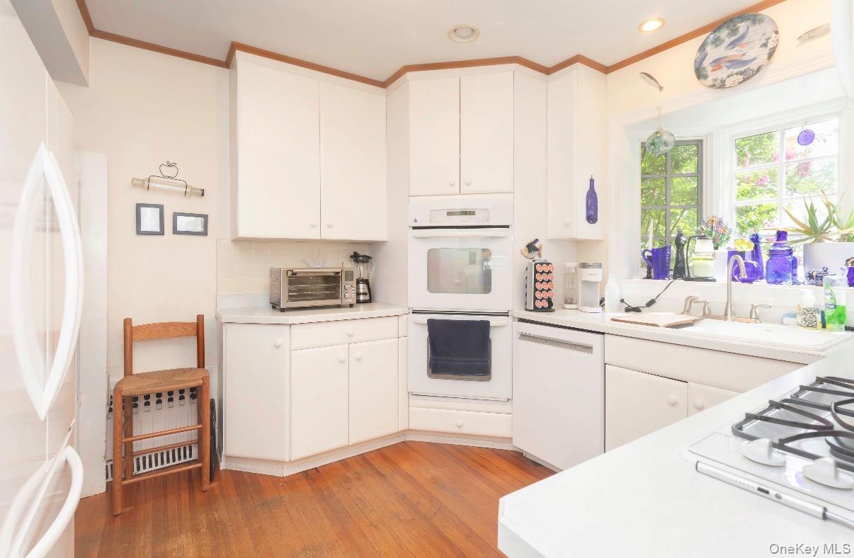 Single Family Pilot Street Bronx, NY 10464, MLS-1053057-4