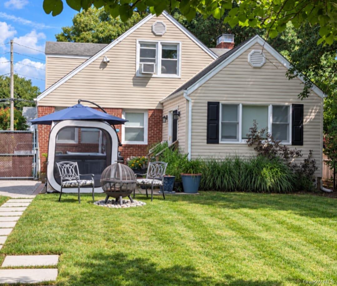 Single Family Windsor Place  Nassau County, NY 11563, MLS-1053067-28