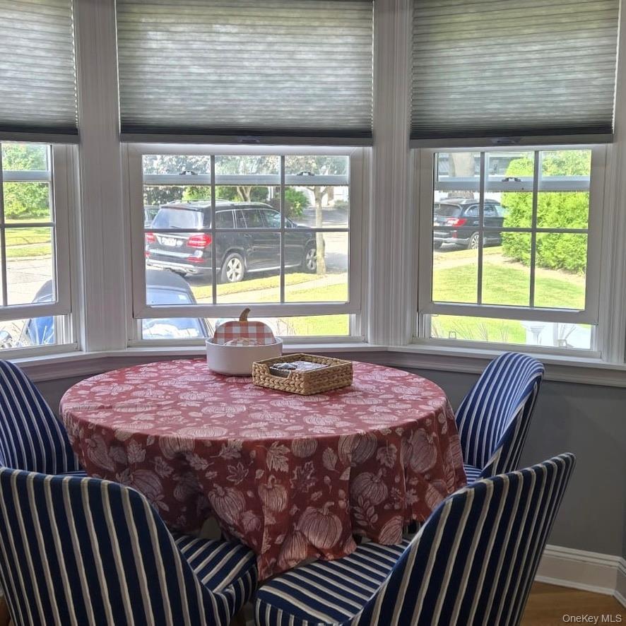 Single Family Windsor Place Nassau County, NY 11563, MLS-1053067-8