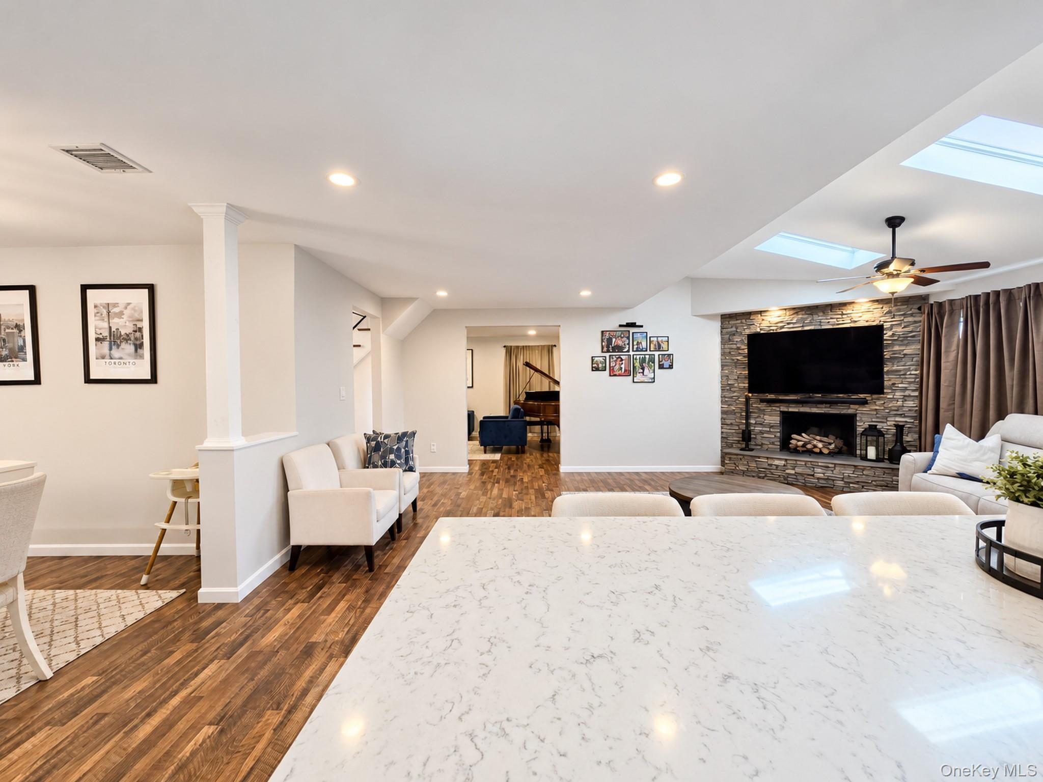 Single Family Teton Place Suffolk County, NY 11755, MLS-1053074-18
