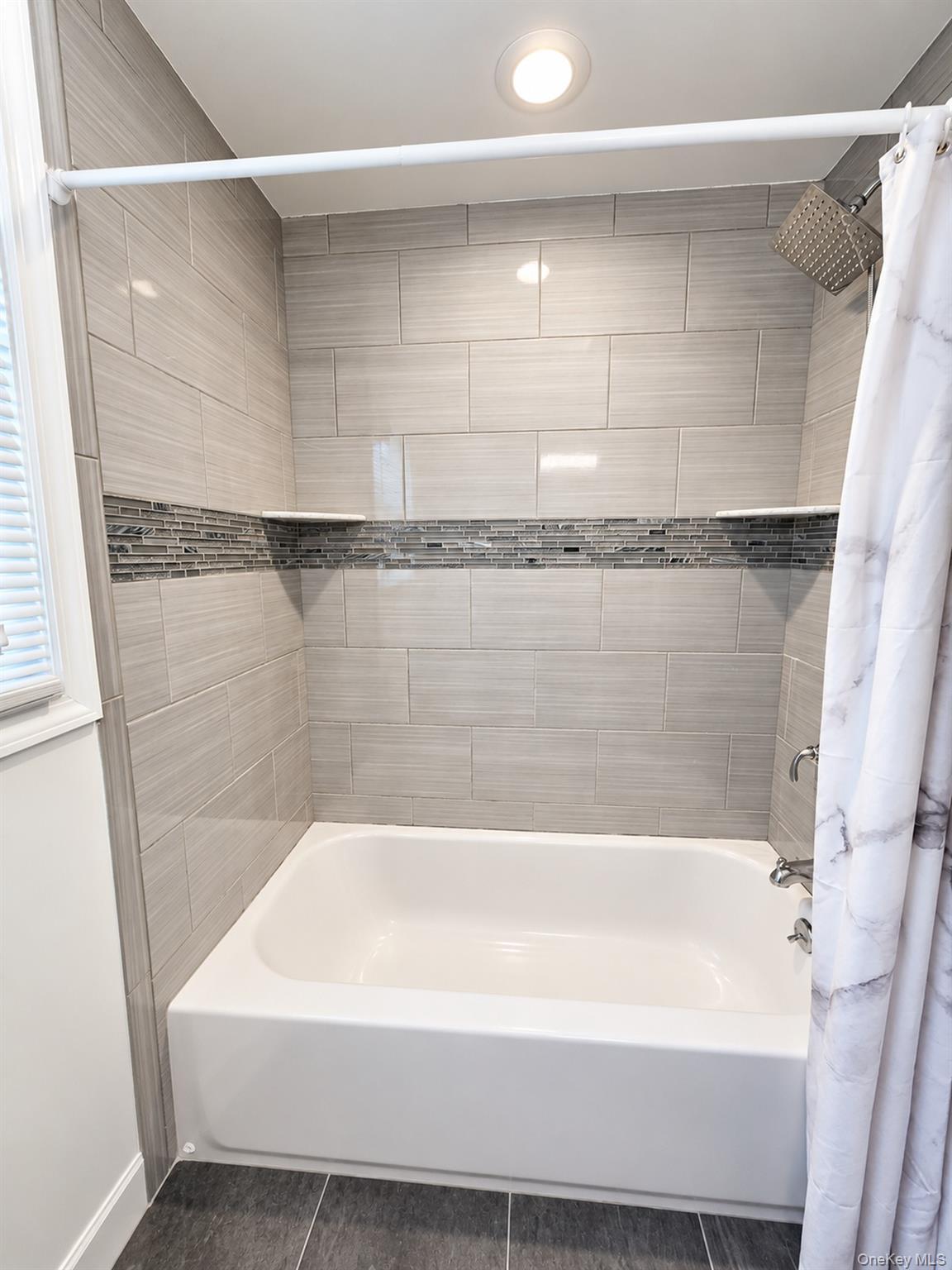 Single Family Teton Place Suffolk County, NY 11755, MLS-1053074-26