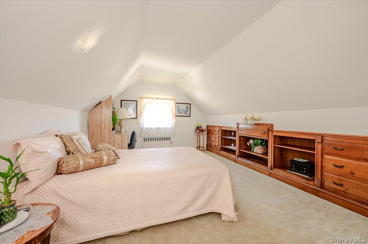 Single Family Fenton Avenue Bronx, NY 10469, MLS-1053079-12