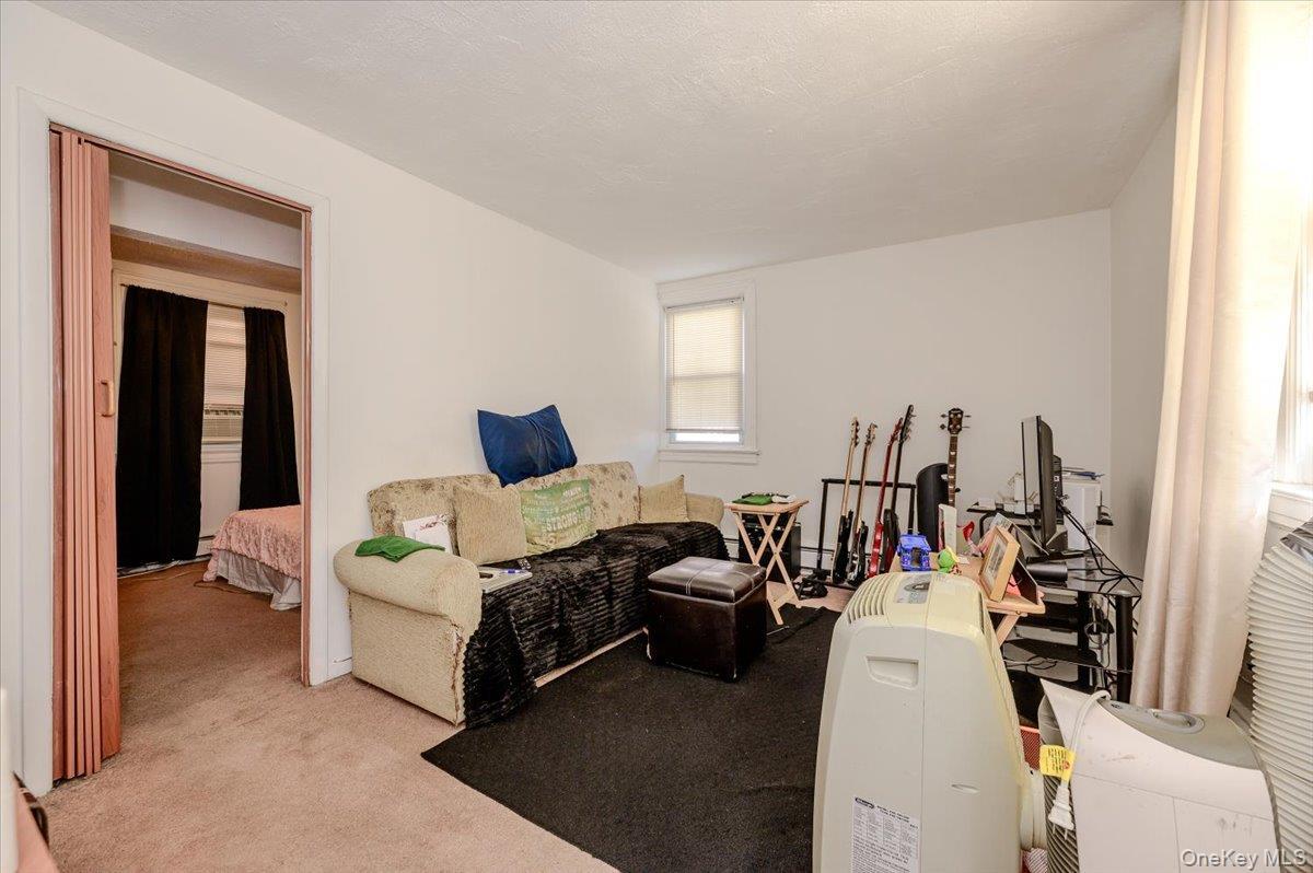 Single Family Fenton Avenue Bronx, NY 10469, MLS-1053079-15