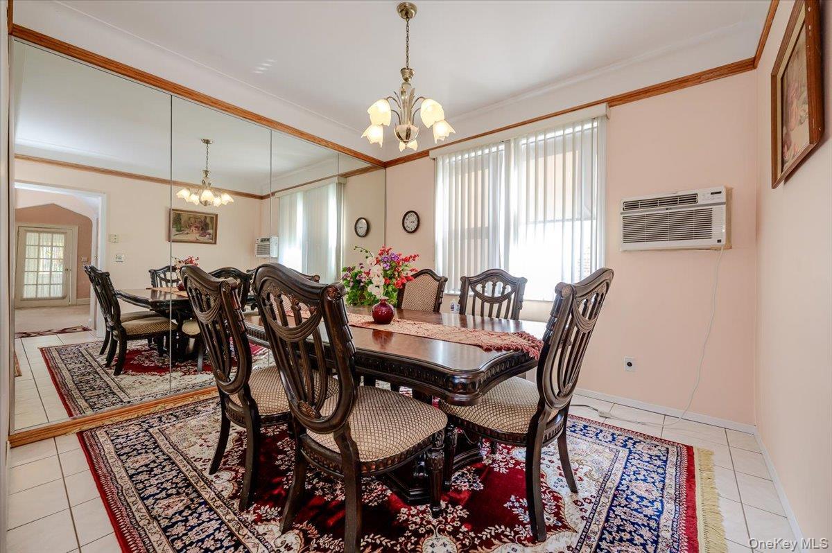 Single Family Fenton Avenue Bronx, NY 10469, MLS-1053079-6
