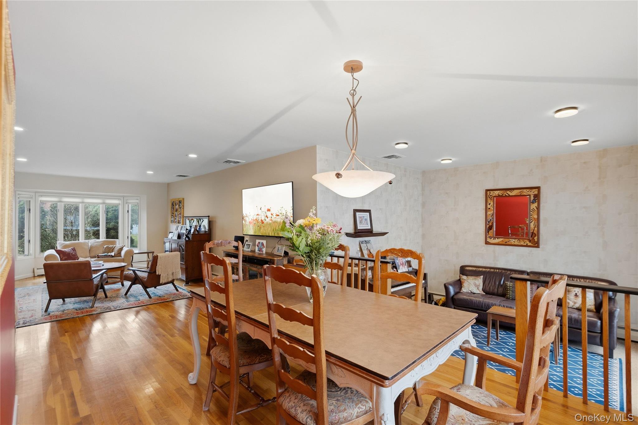 Single Family Elmwood Lane  Nassau County, NY 11791, MLS-1053095-7