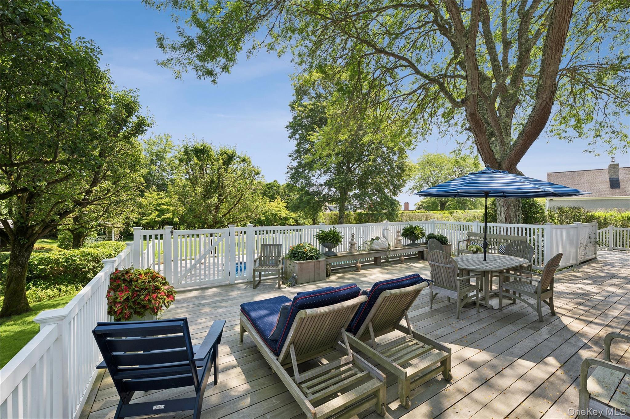 Single Family David Whites Lane  Suffolk County, NY 11968, MLS-1053107-13