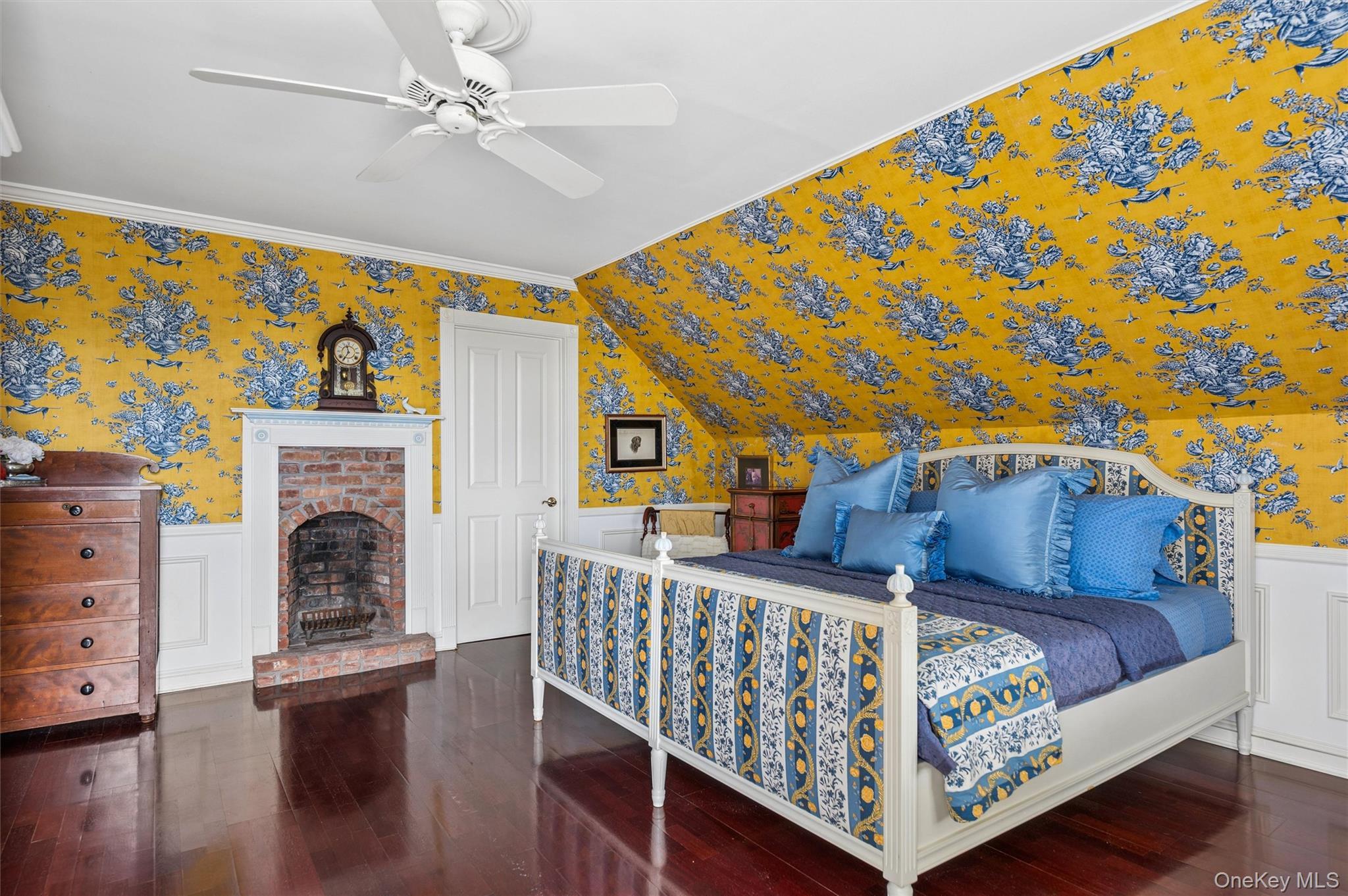 Single Family David Whites Lane  Suffolk County, NY 11968, MLS-1053107-25