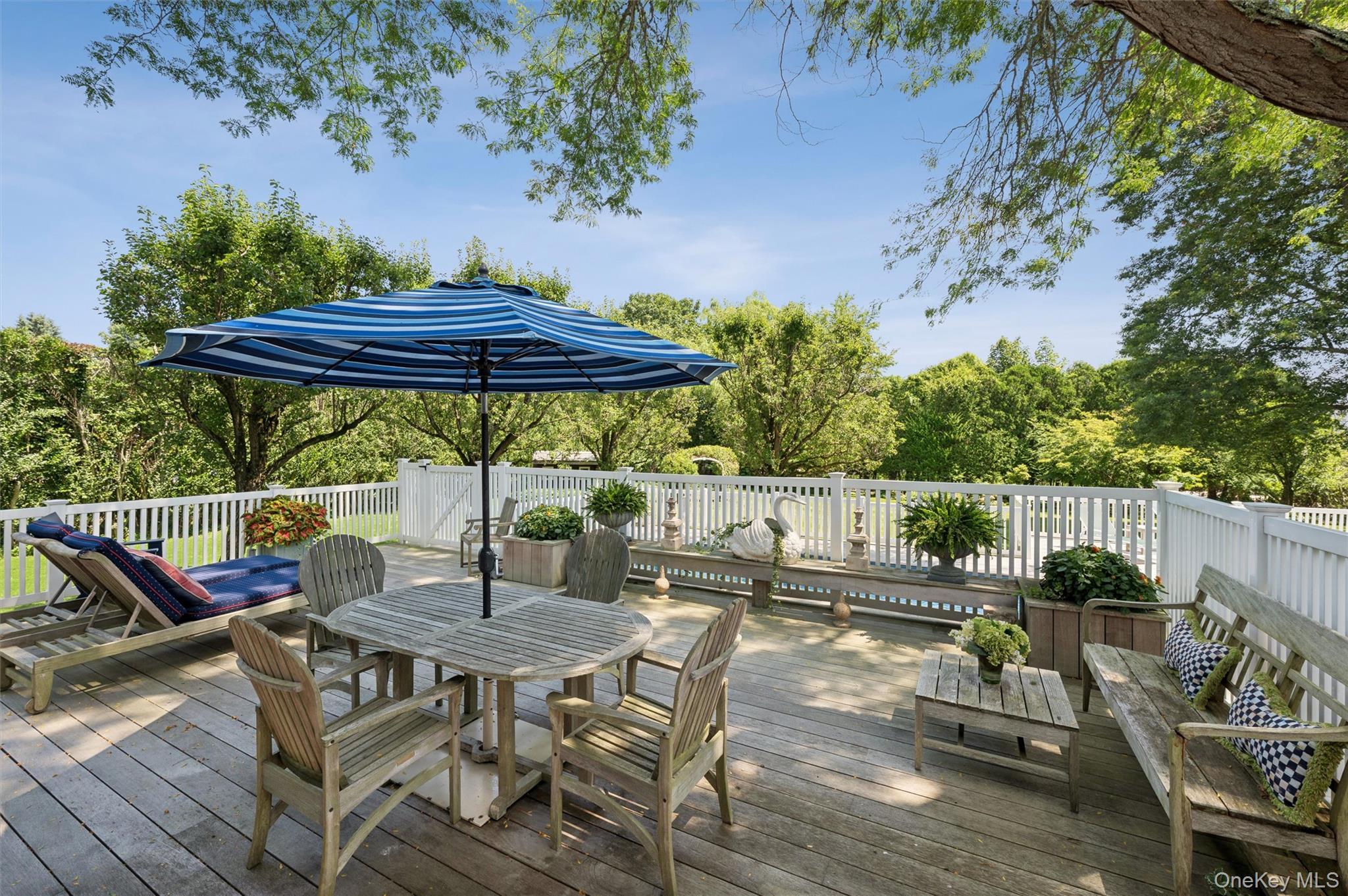 Single Family David Whites Lane  Suffolk County, NY 11968, MLS-1053107-28