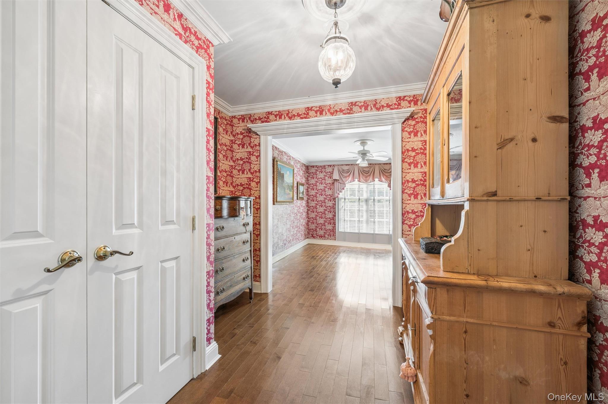 Single Family David Whites Lane  Suffolk County, NY 11968, MLS-1053107-6