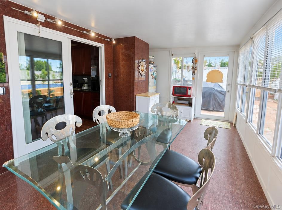 Single Family 96th Street Queens, NY 11414, MLS-1053108-21