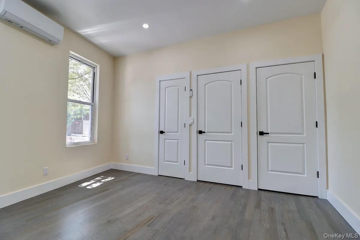 Single Family 62nd Street Queens, NY 11385, MLS-1053109-13