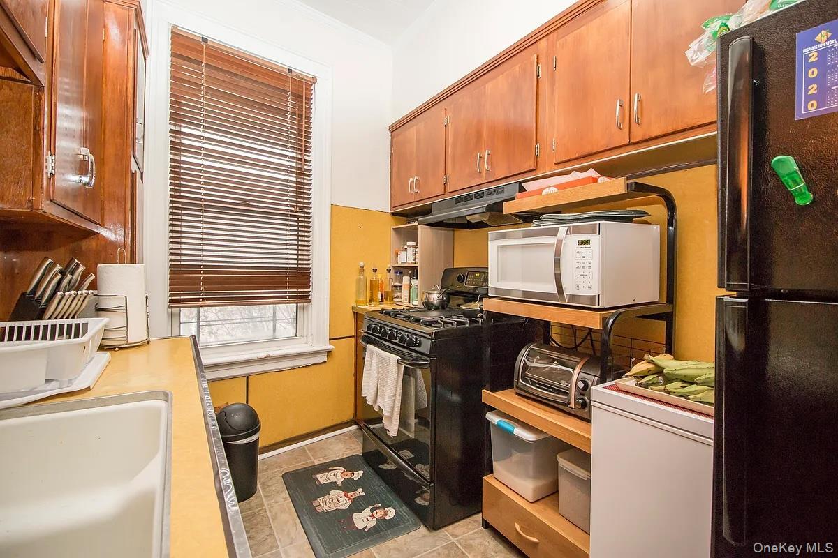 Single Family 62nd Street Queens, NY 11385, MLS-1053109-16